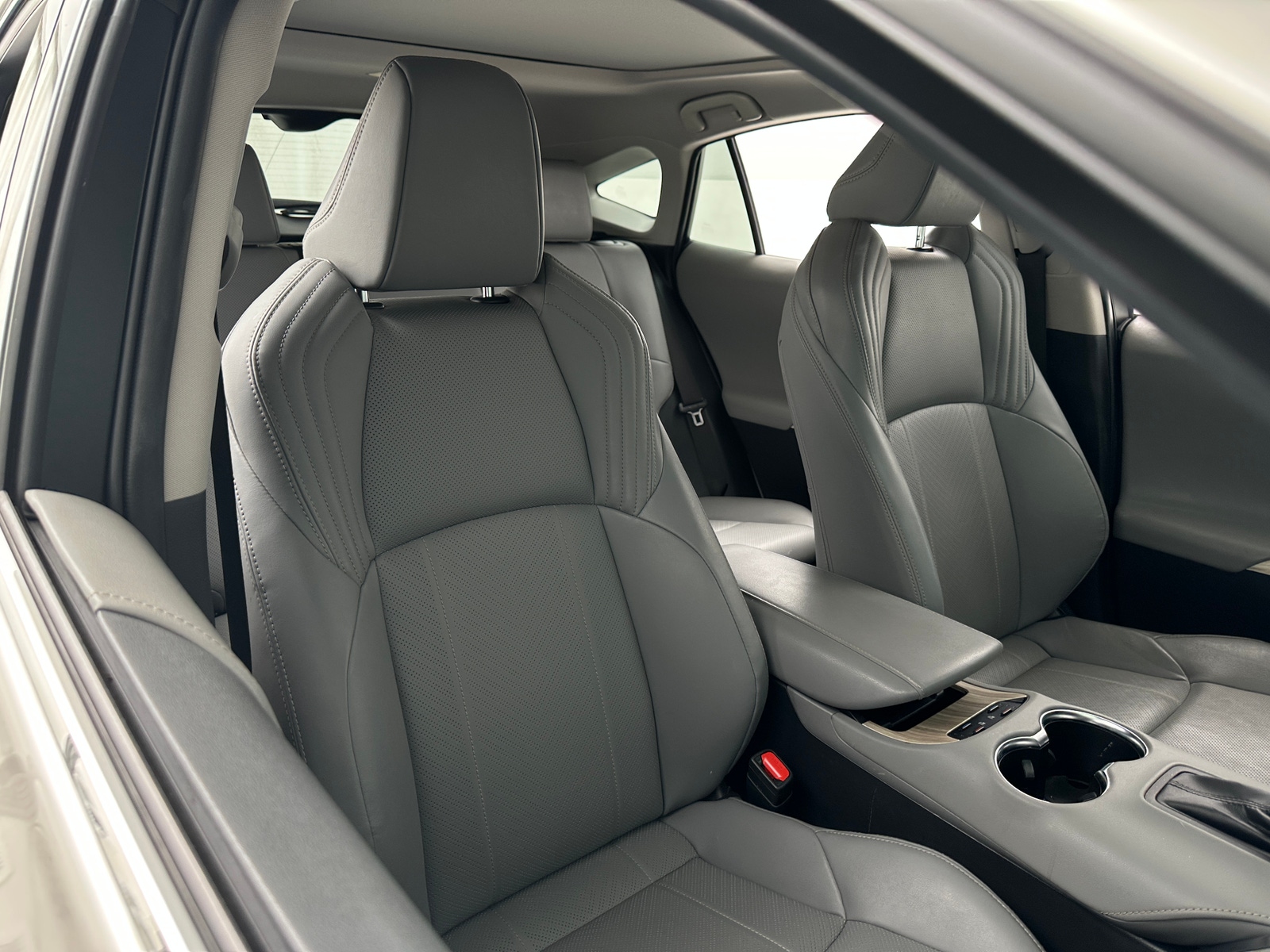 Thumbnail: 2022 Toyota Venza - 2
