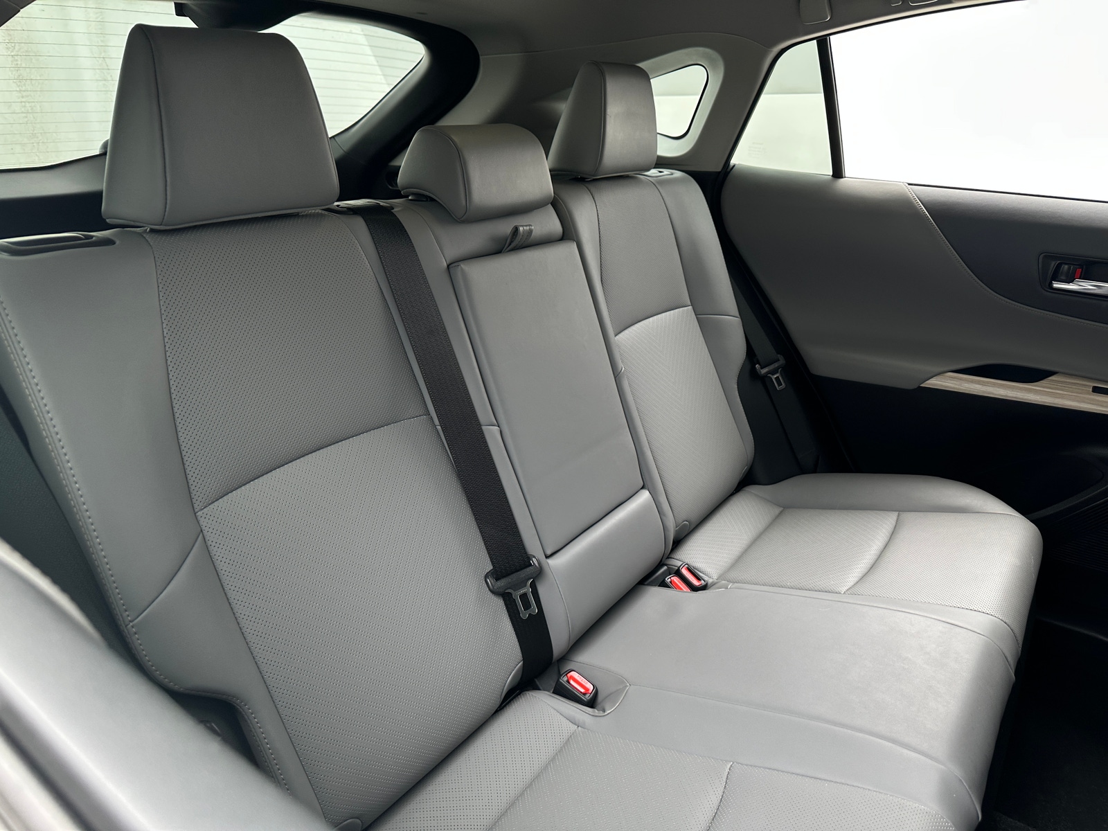 Thumbnail: 2022 Toyota Venza - 6