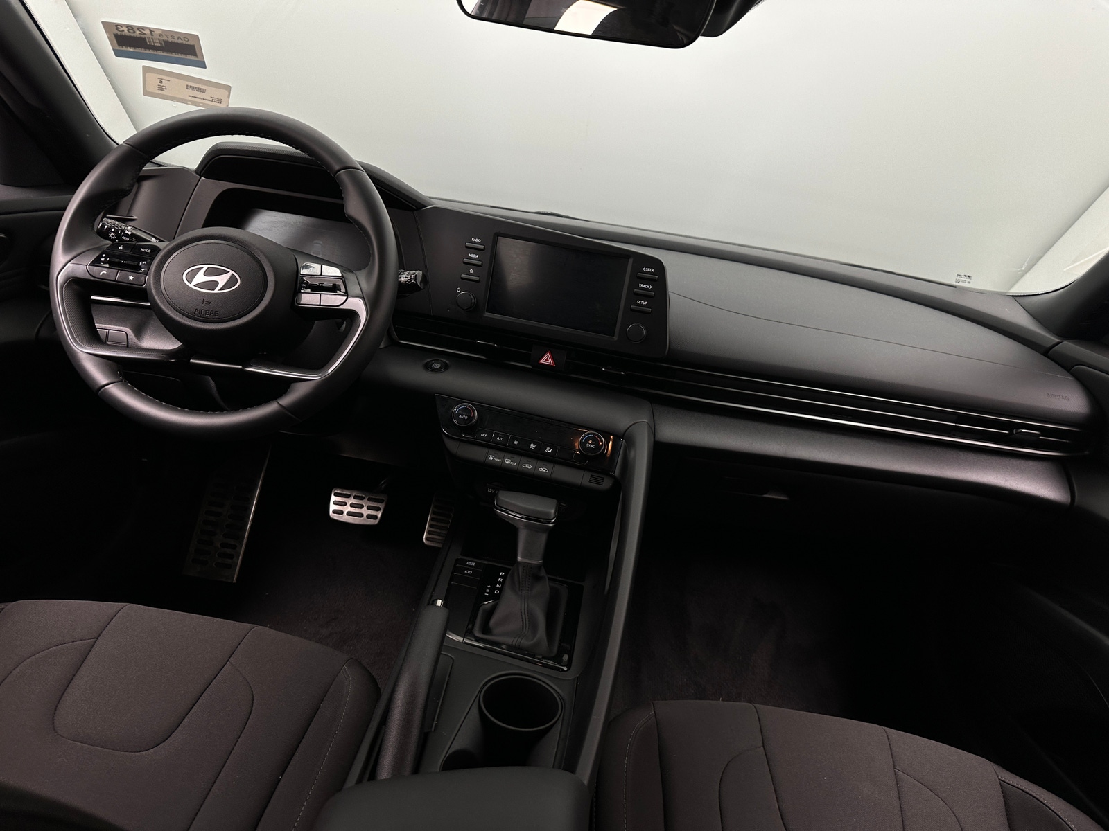 Thumbnail: 2025 Hyundai Elantra - 3