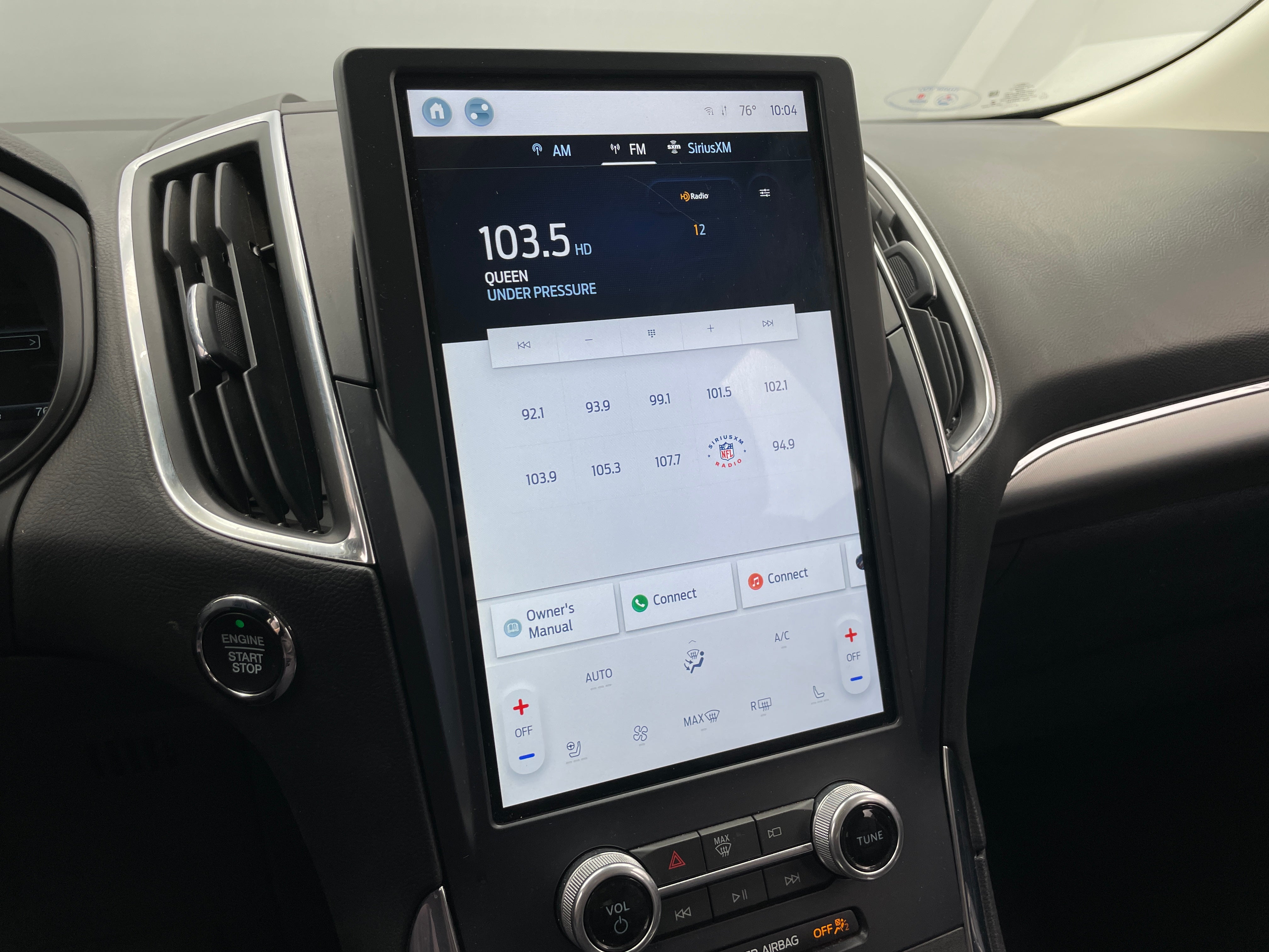 2022 Ford Edge Titanium 3
