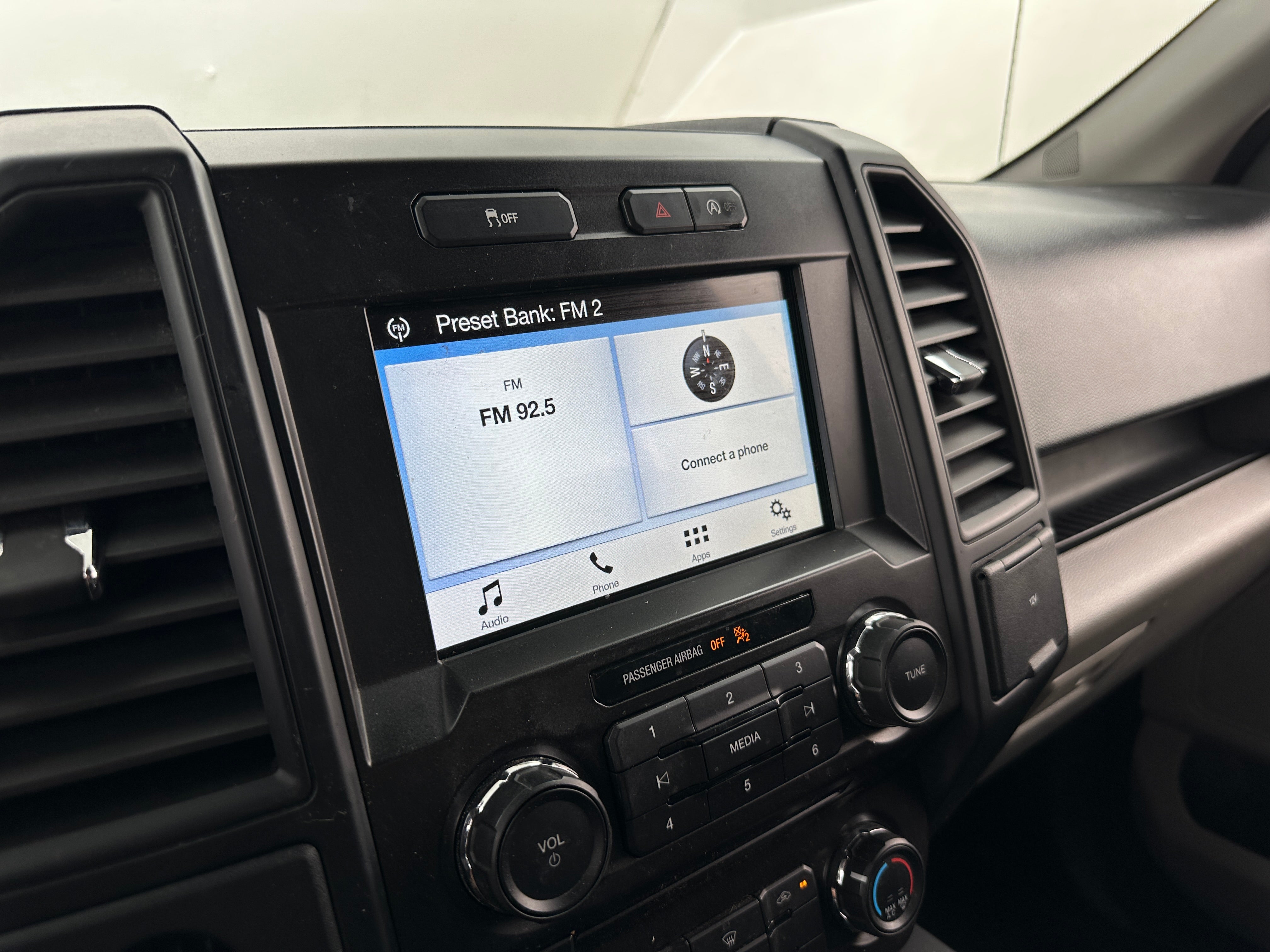 2018 Ford Econoline E-150 4