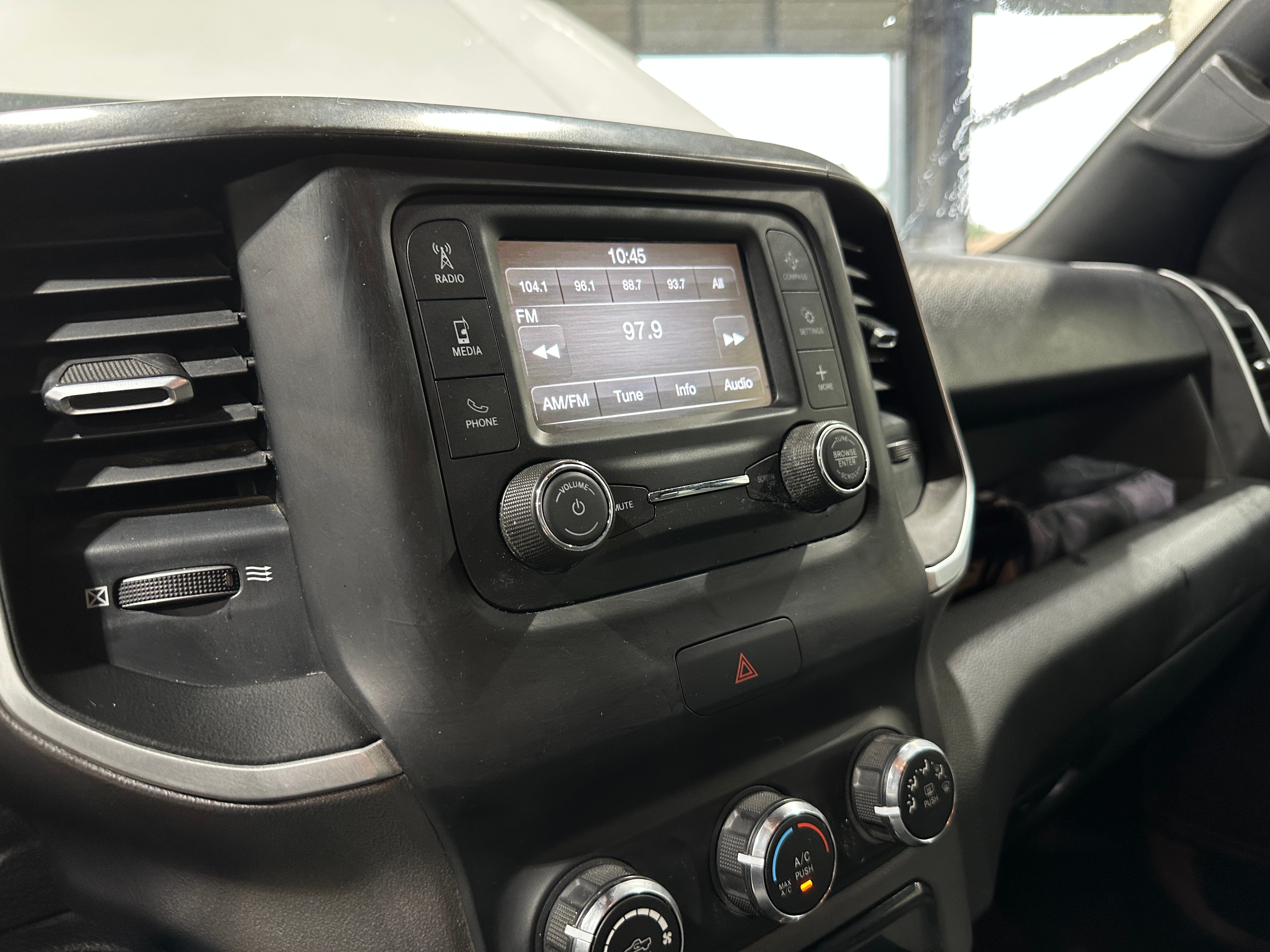 2022 RAM 1500 Lone Star 4