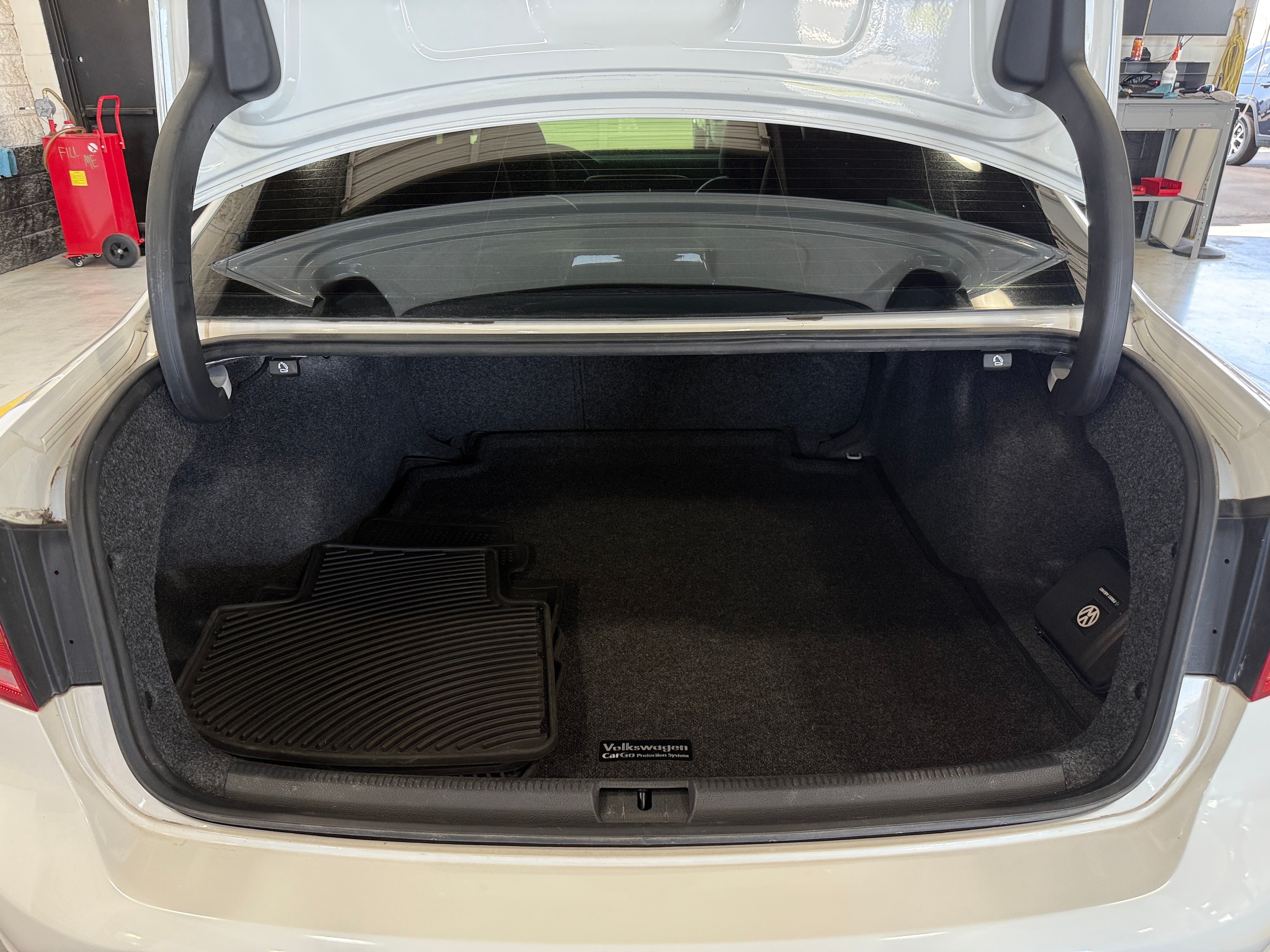 2013 Volkswagen Passat SE 6