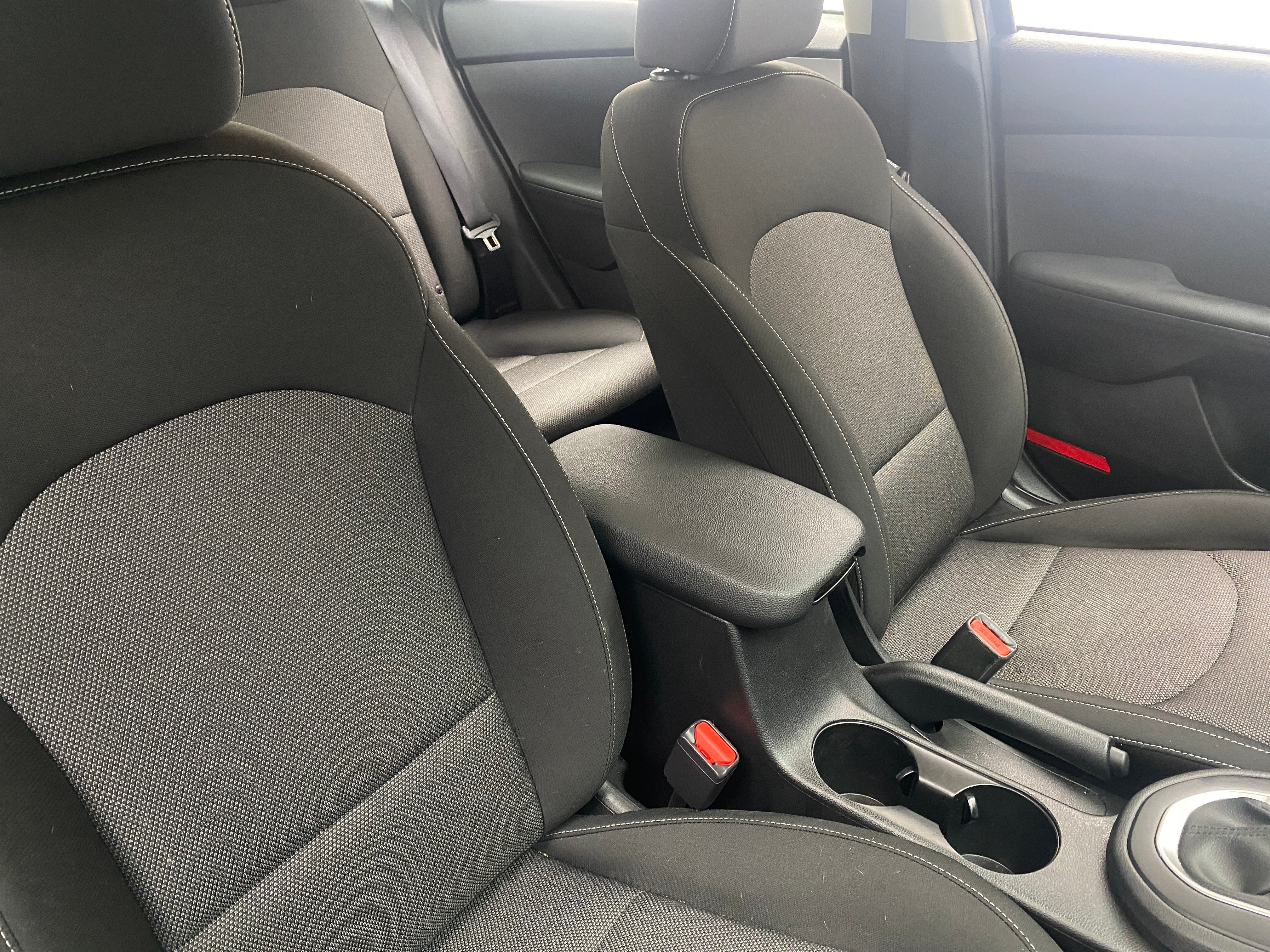 2023 Kia Forte LXS 2