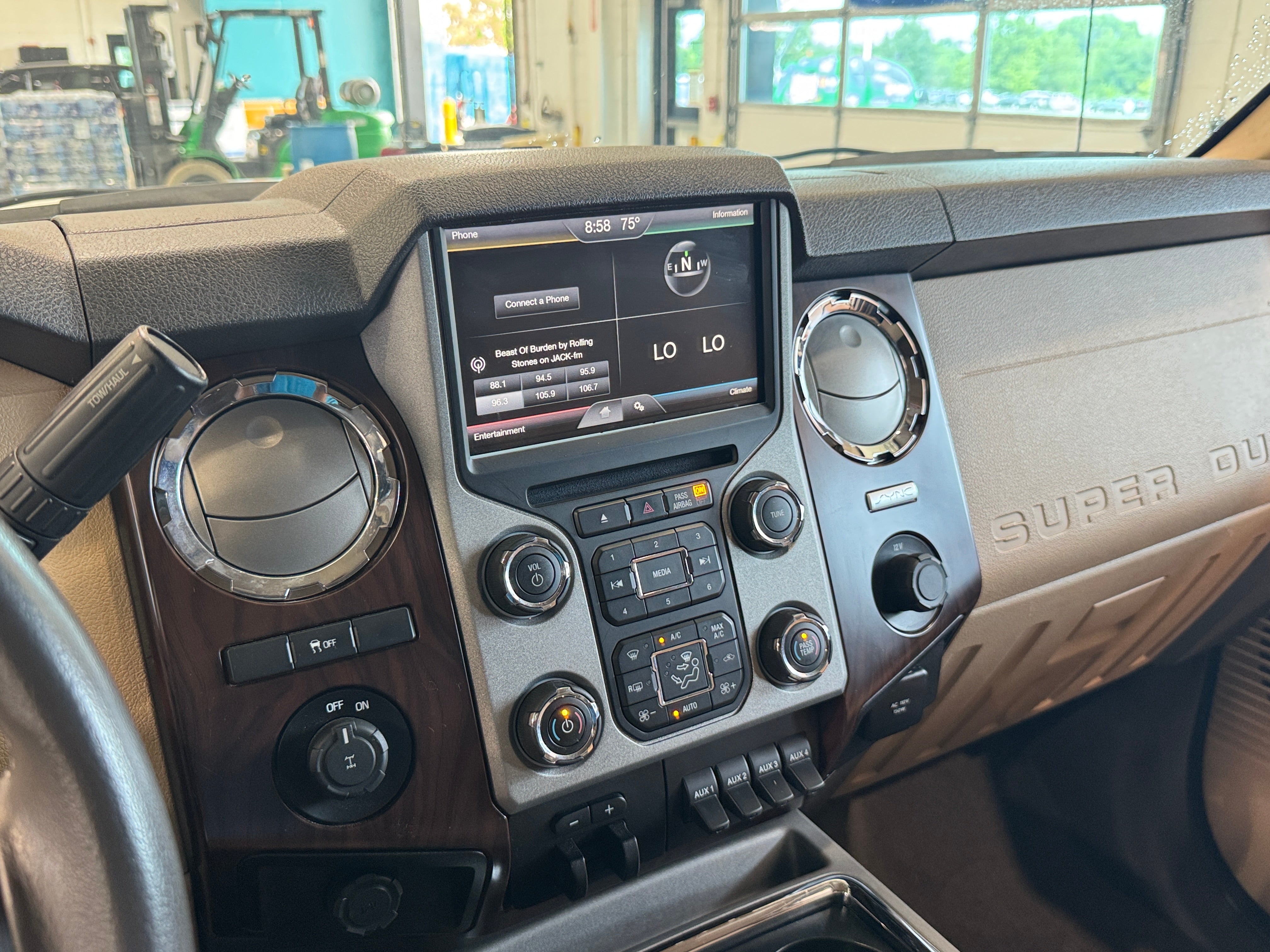 2015 Ford Econoline E-250 3