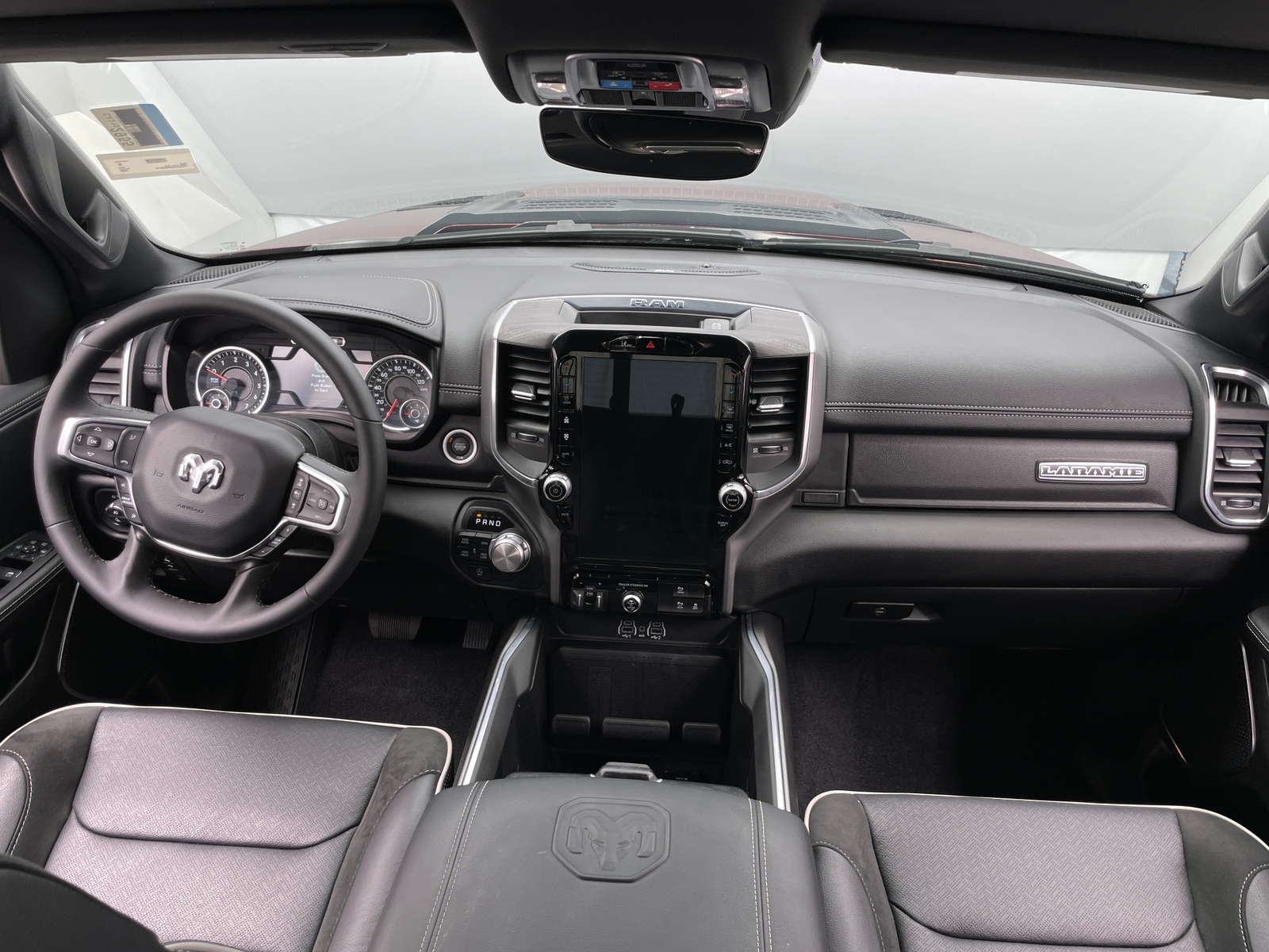 Thumbnail: 2025 RAM 1500 - 2