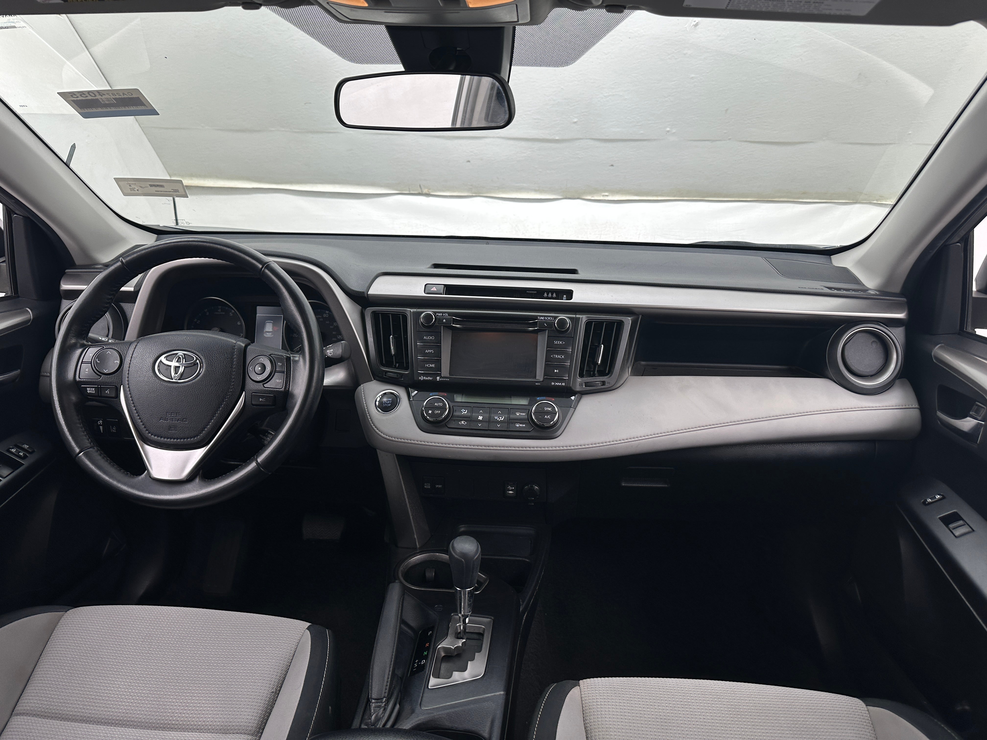 2018 Toyota RAV4 XLE 3