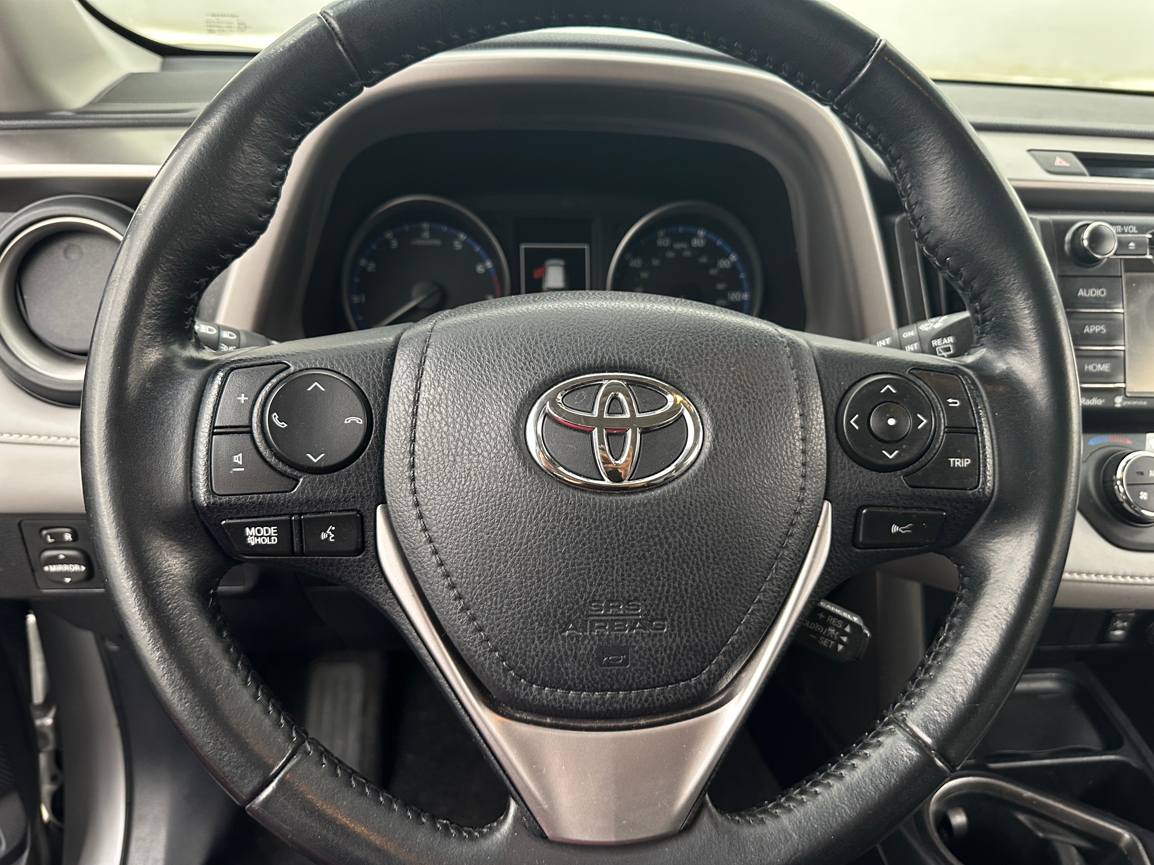 2018 Toyota RAV4 XLE 5