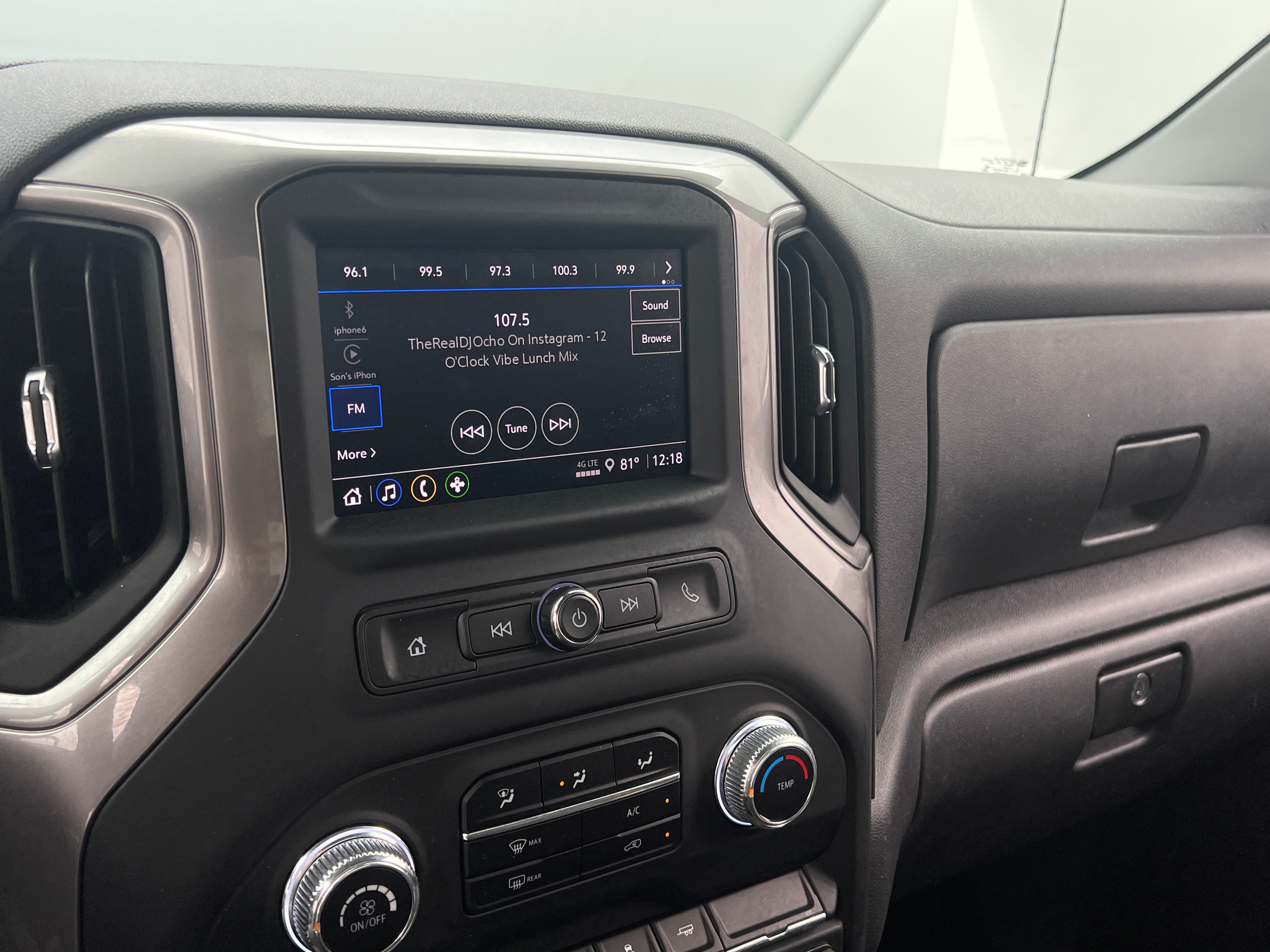 2024 GMC Sierra 1500 Pro 3