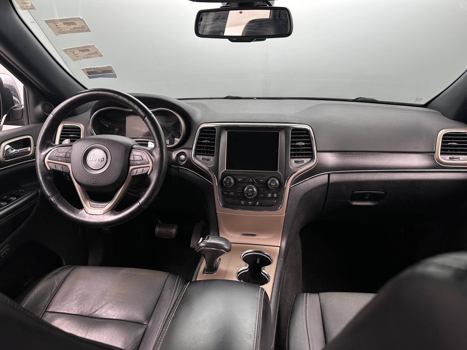 Thumbnail: 2015 Jeep Grand Cherokee - 2
