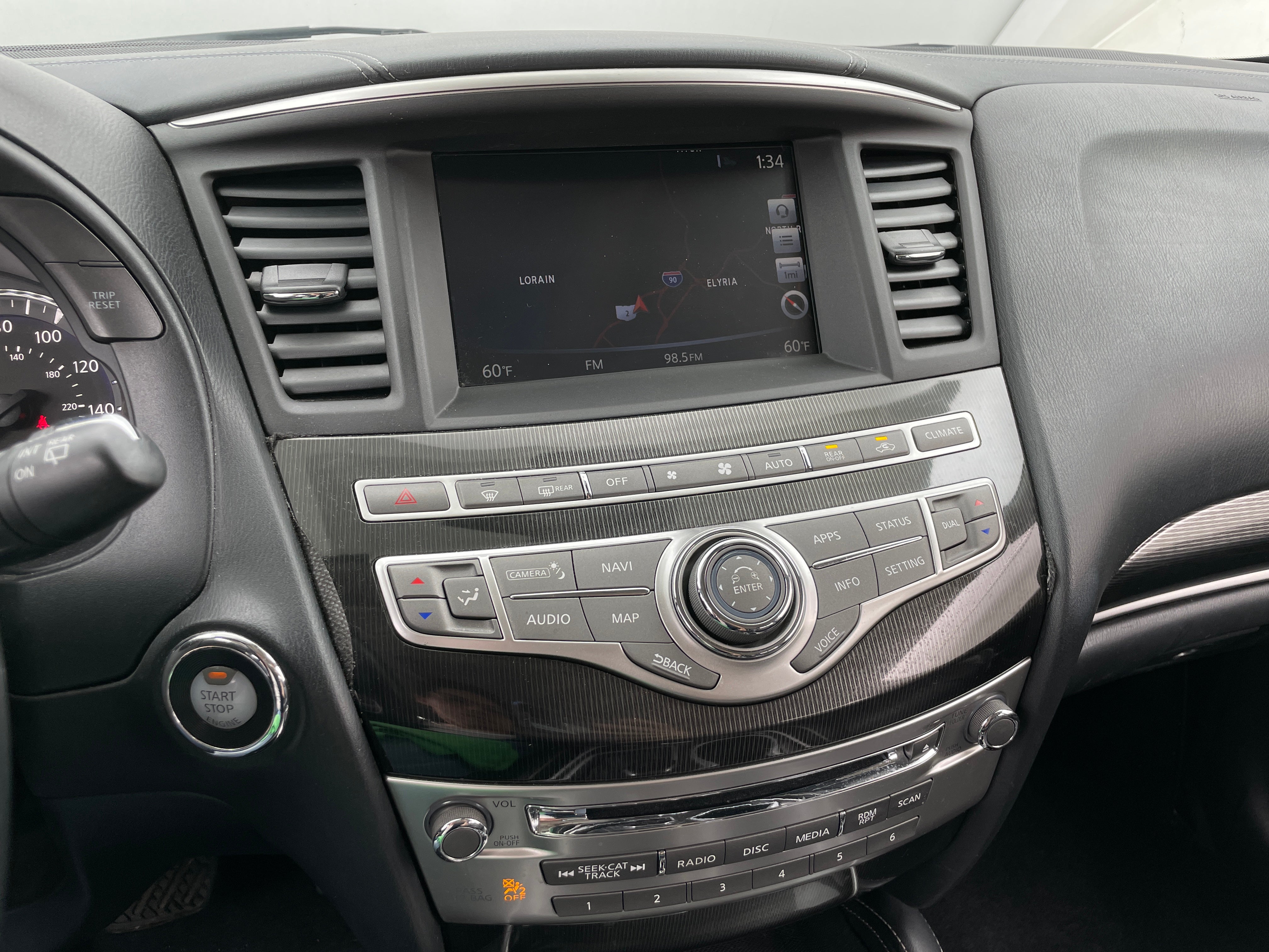 2017 INFINITI QX60  3