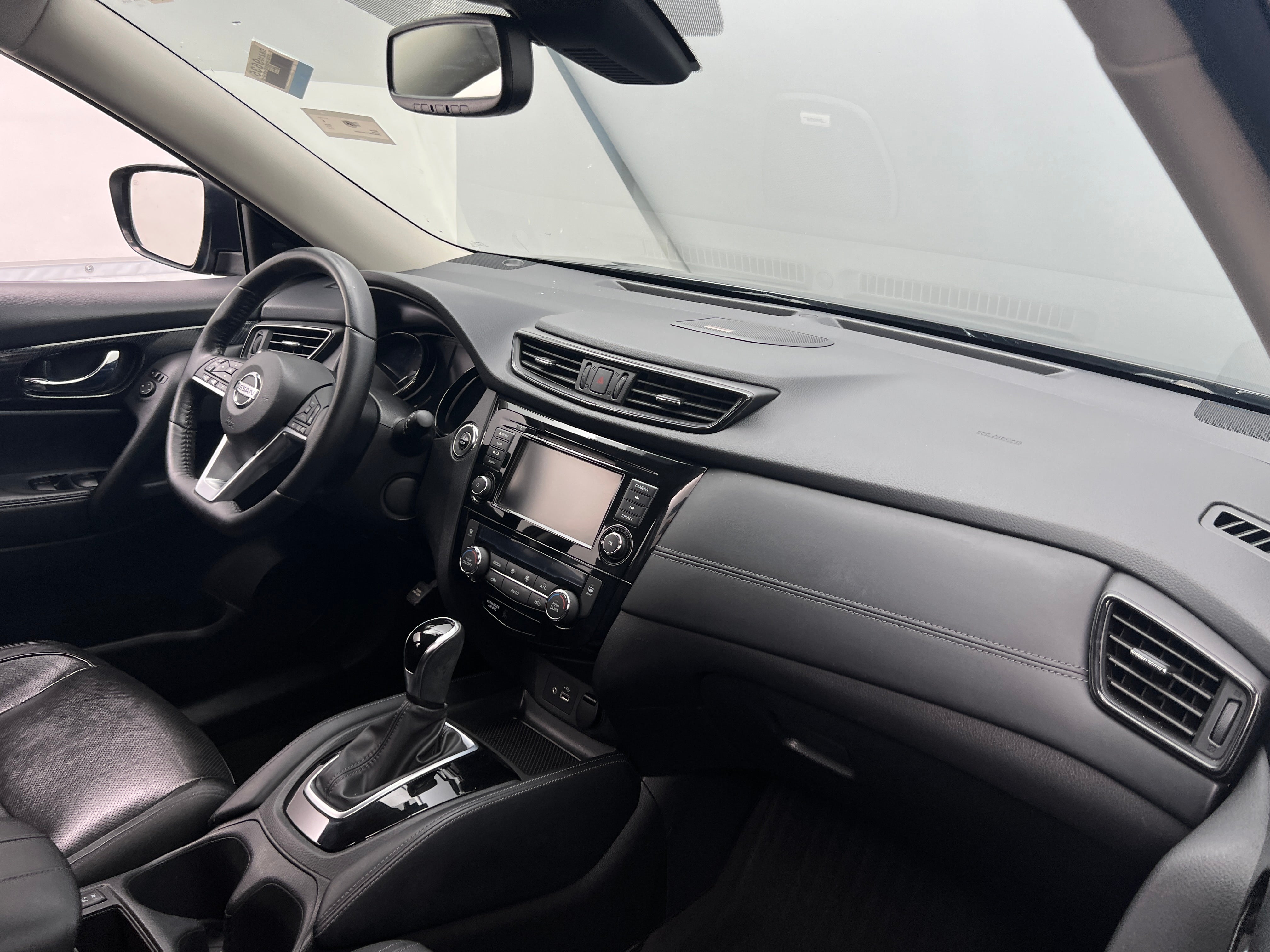 2018 Nissan Rogue SL 3