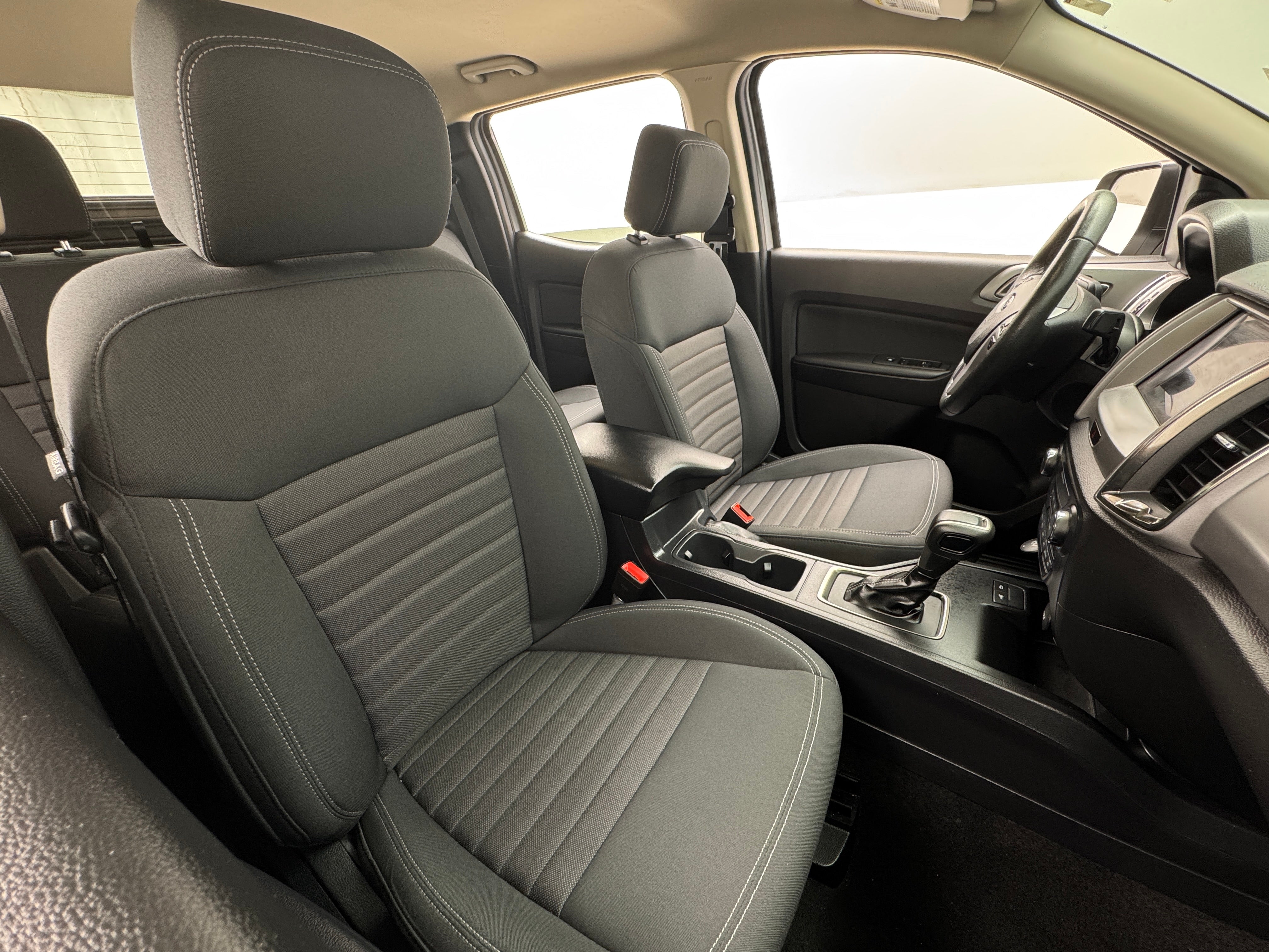 2022 Ford Ranger XLT 2