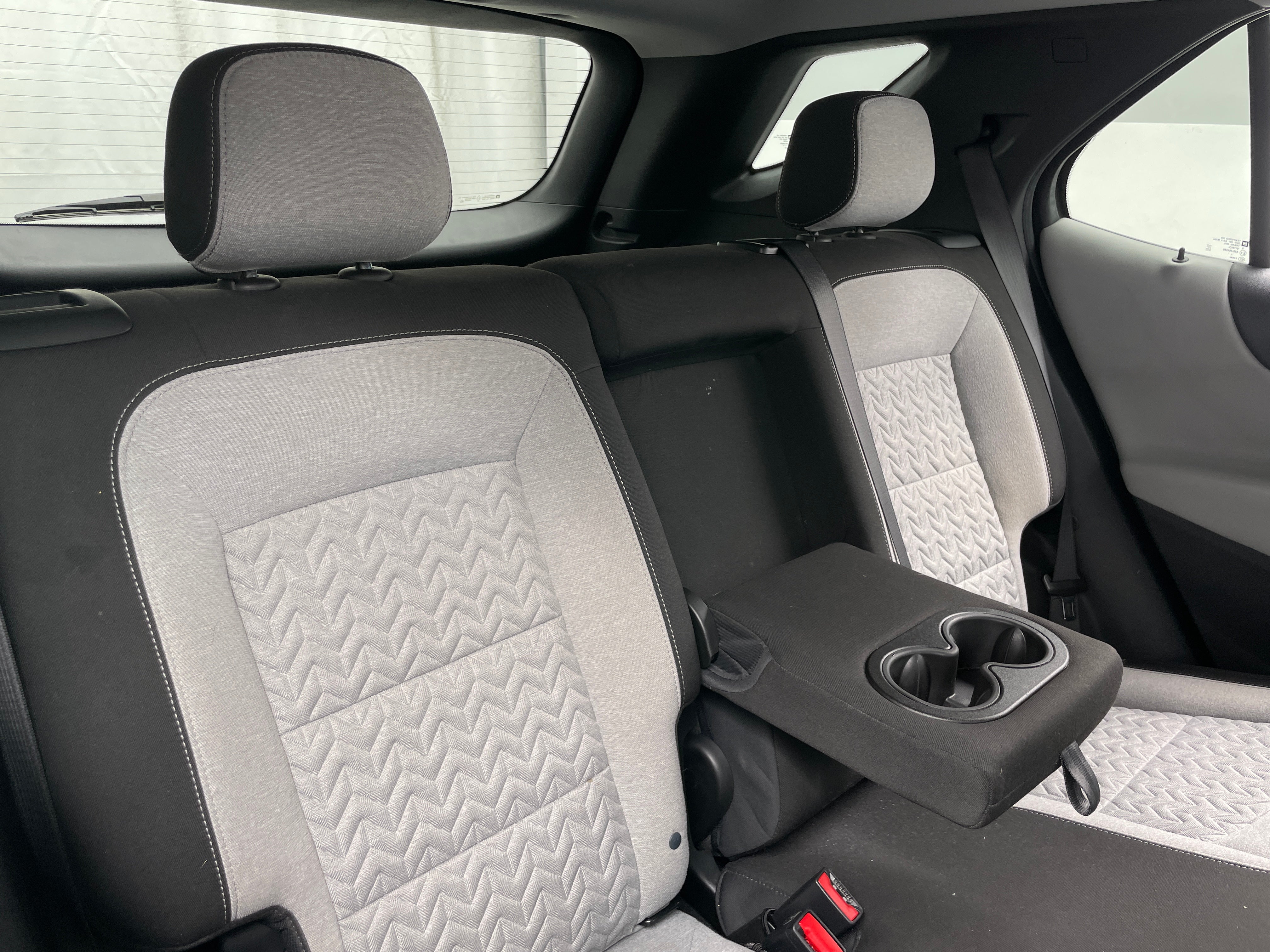 2022 Chevrolet Equinox LS 6