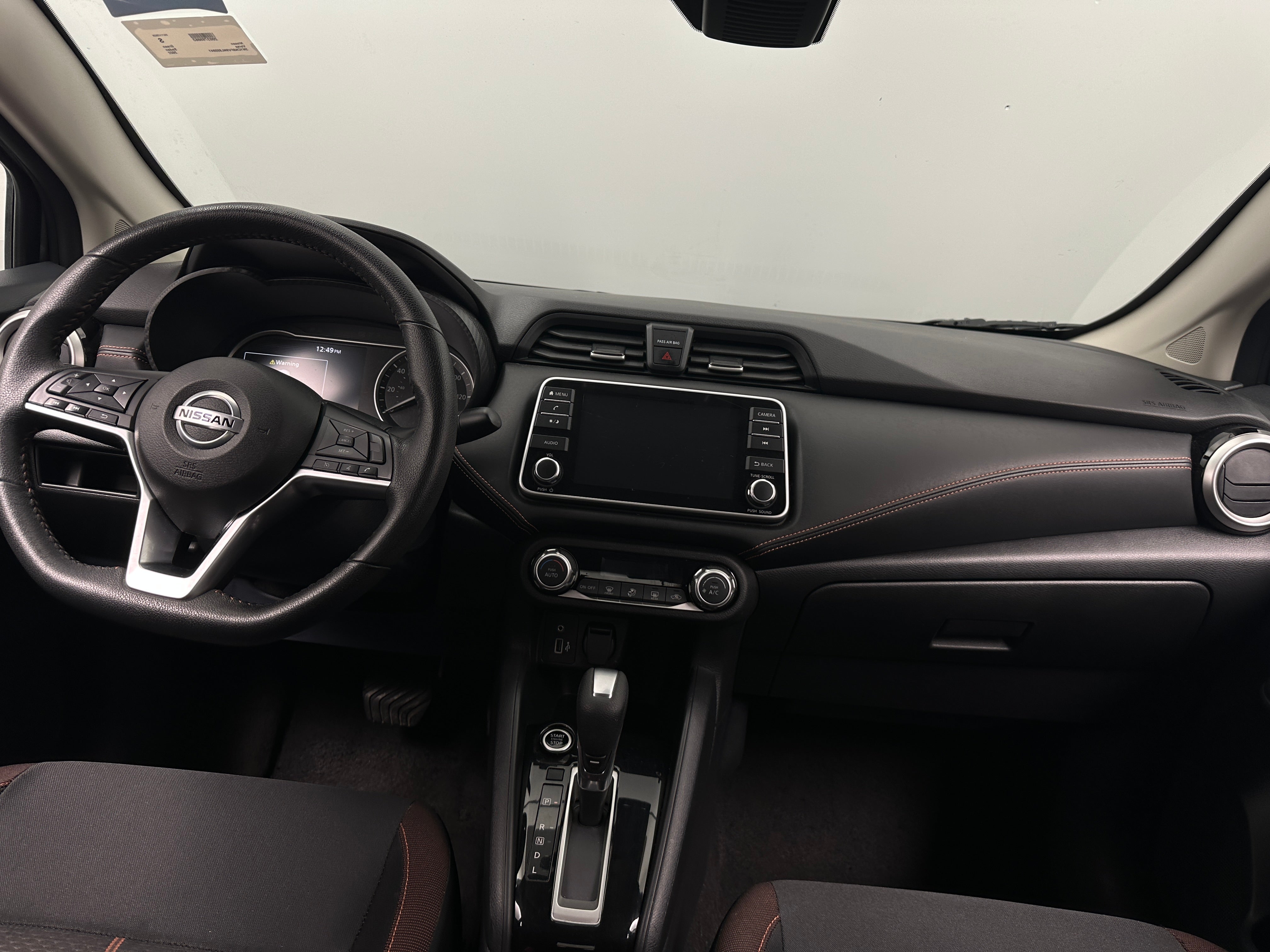 2022 Nissan Versa SR 3
