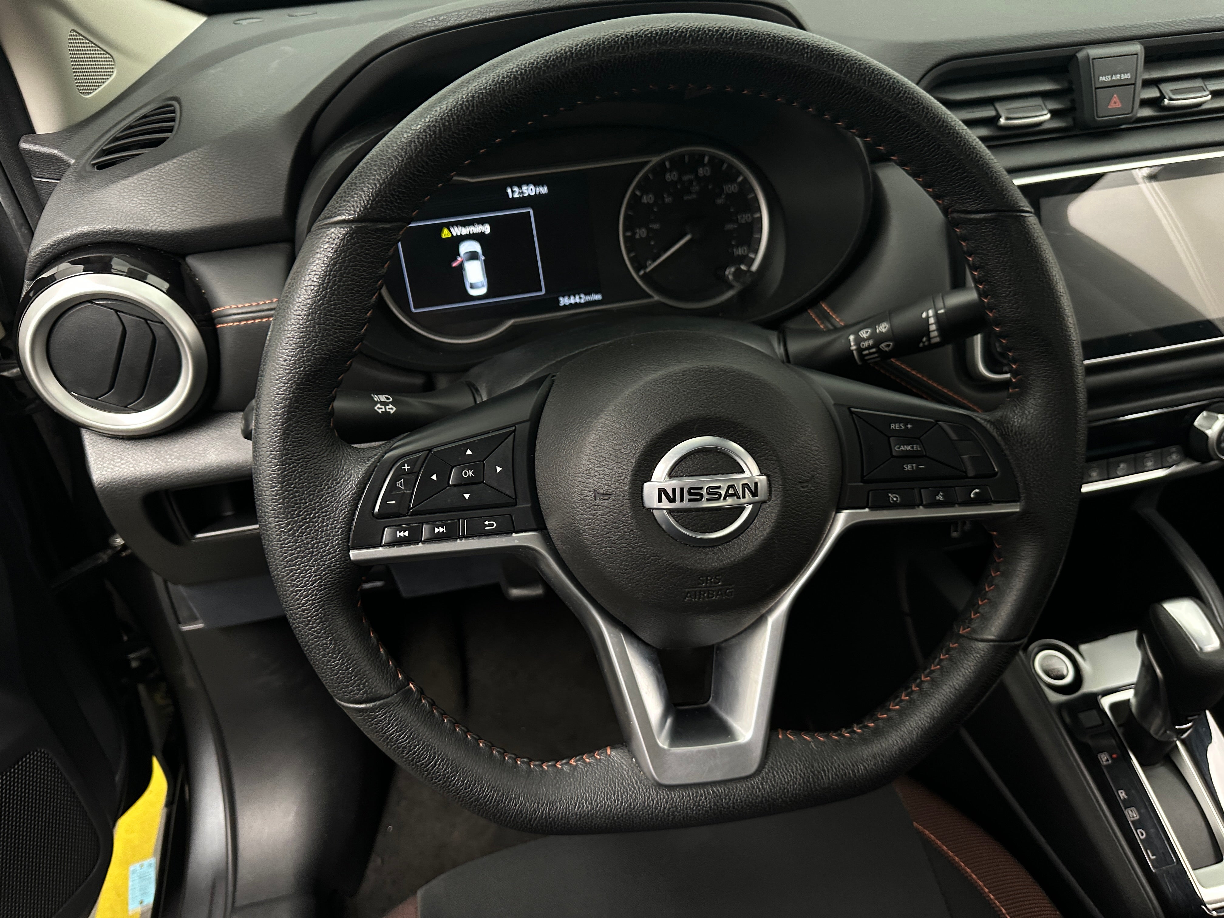 2022 Nissan Versa SR 5