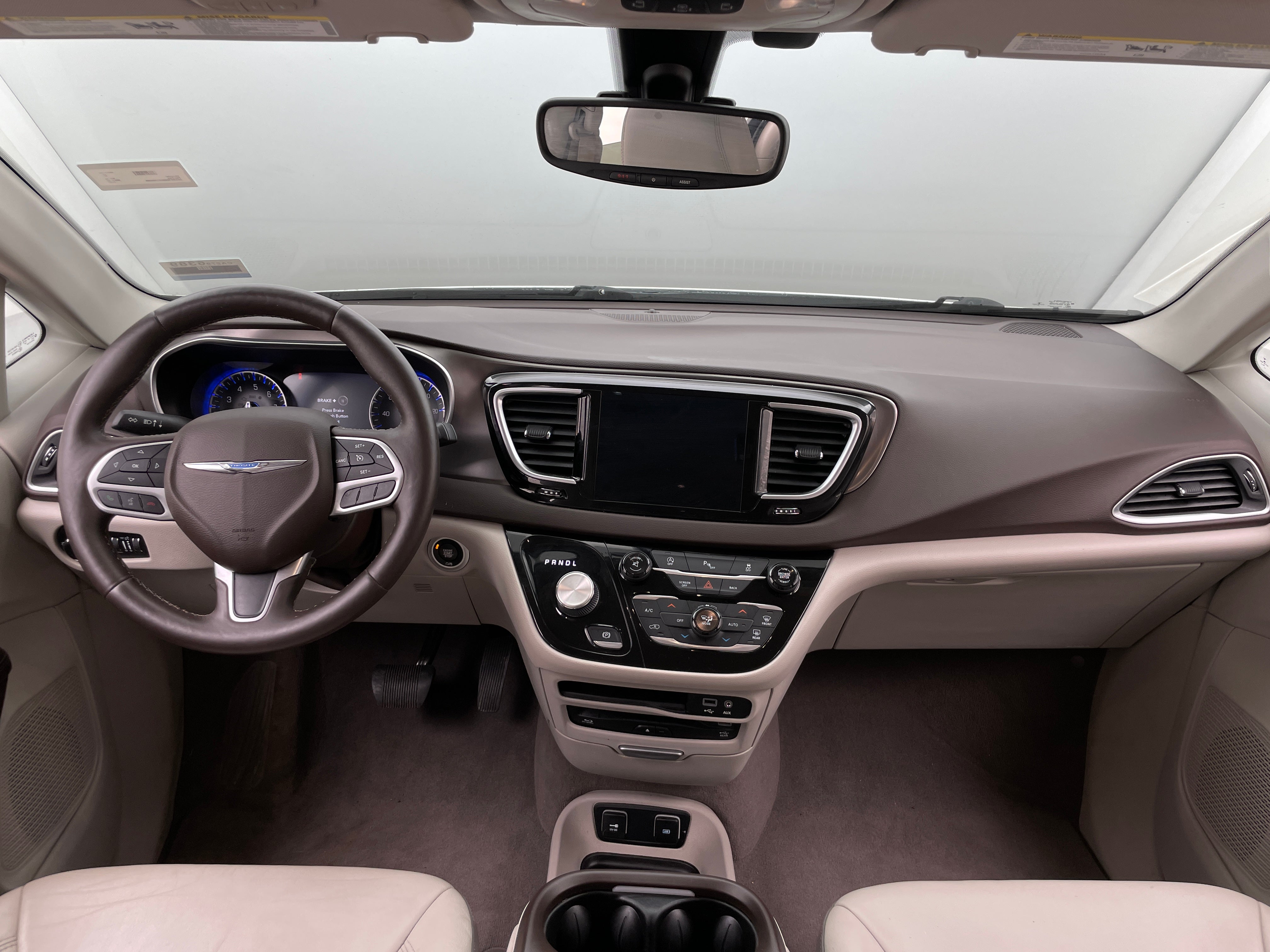 2017 Chrysler Pacifica  2