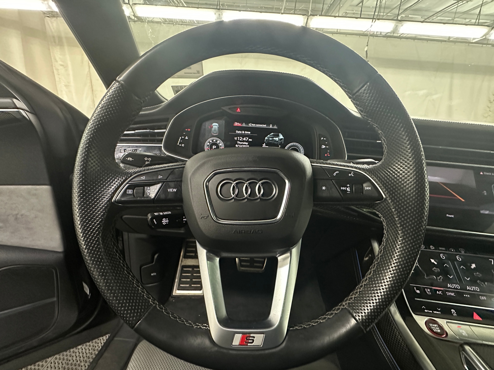 Thumbnail: 2021 Audi SQ8 - 4