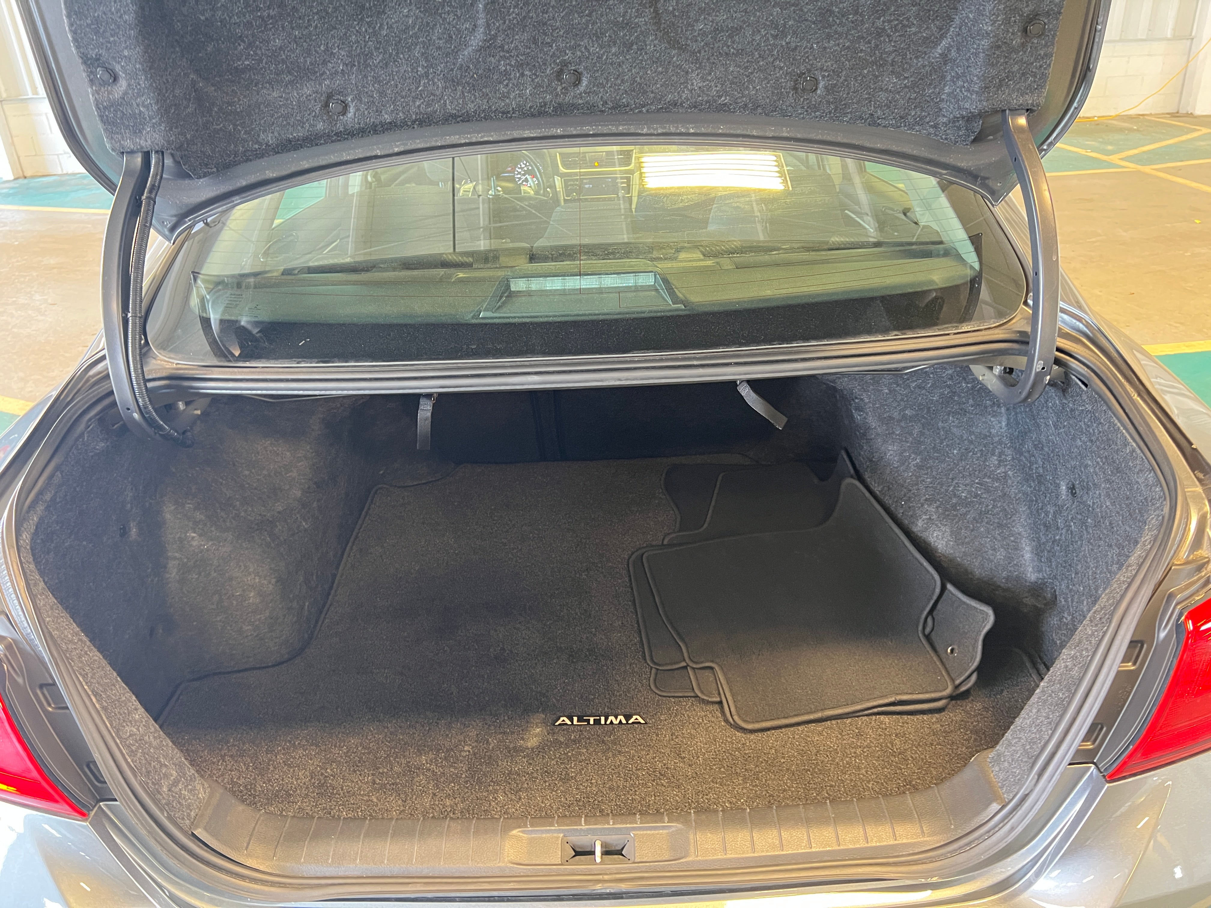 2016 Nissan Altima SR 7