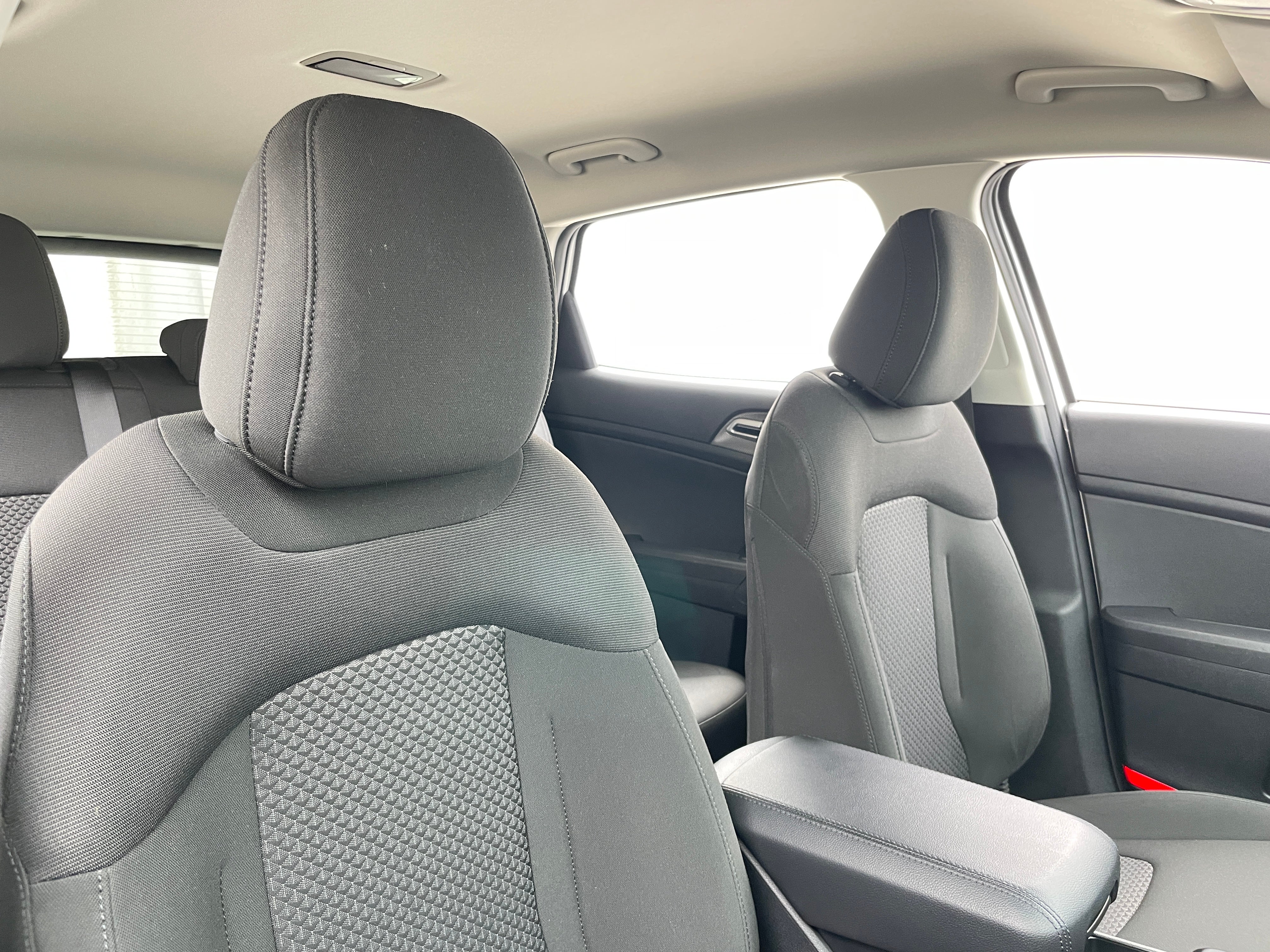 2023 Kia Sportage LX 2