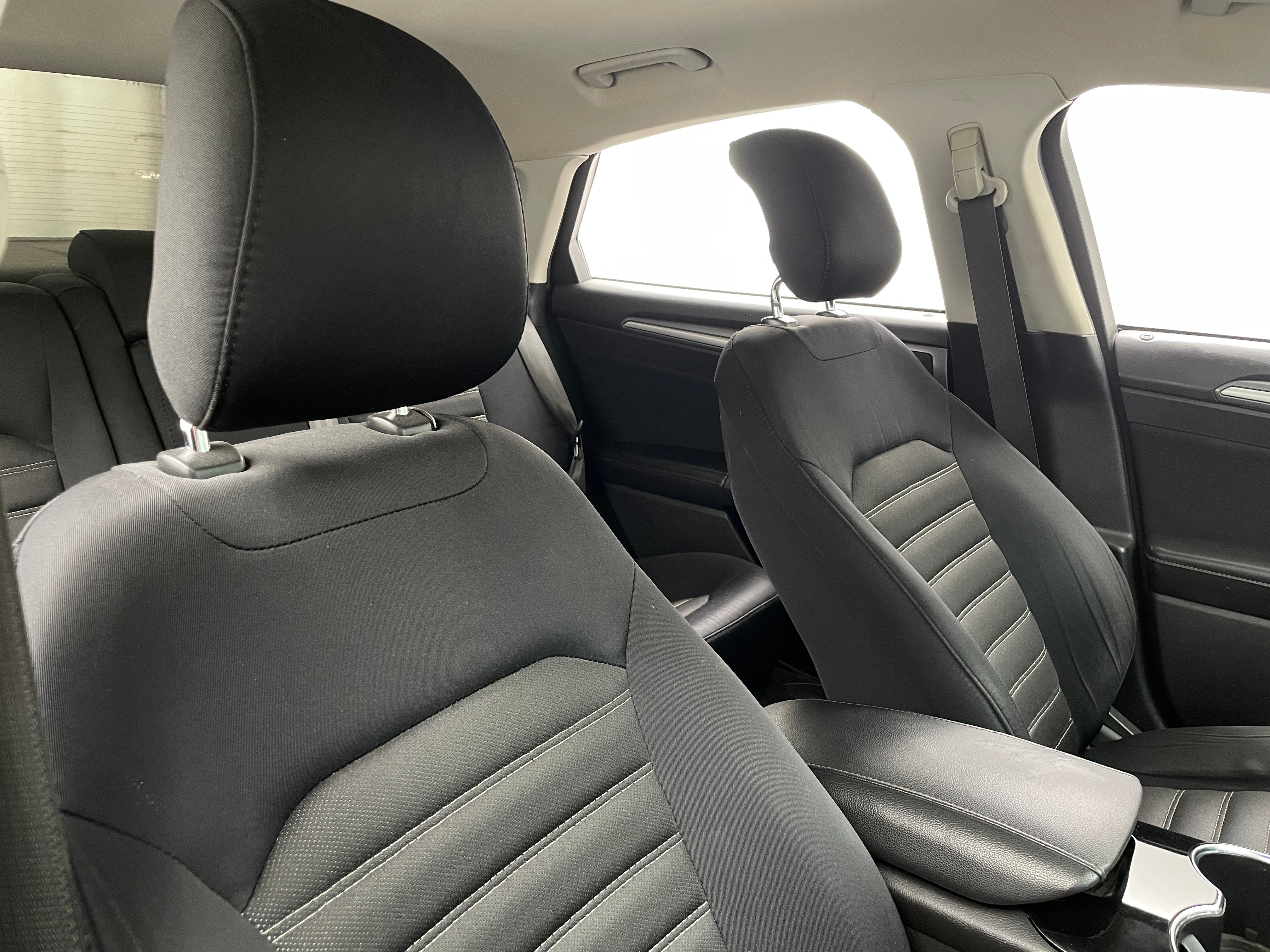 2014 Ford Fusion SE 2