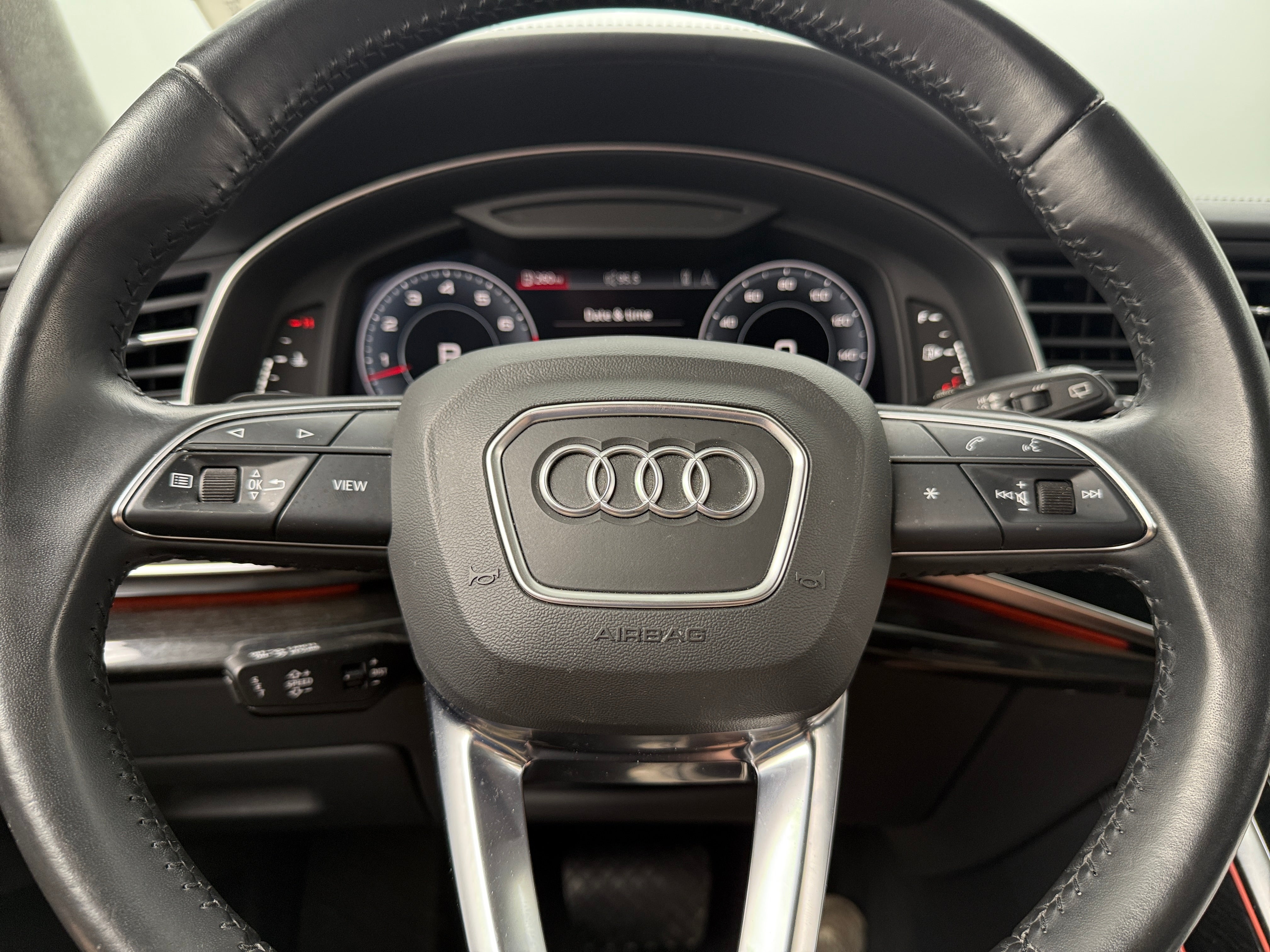 2020 Audi Q8 Prestige 4