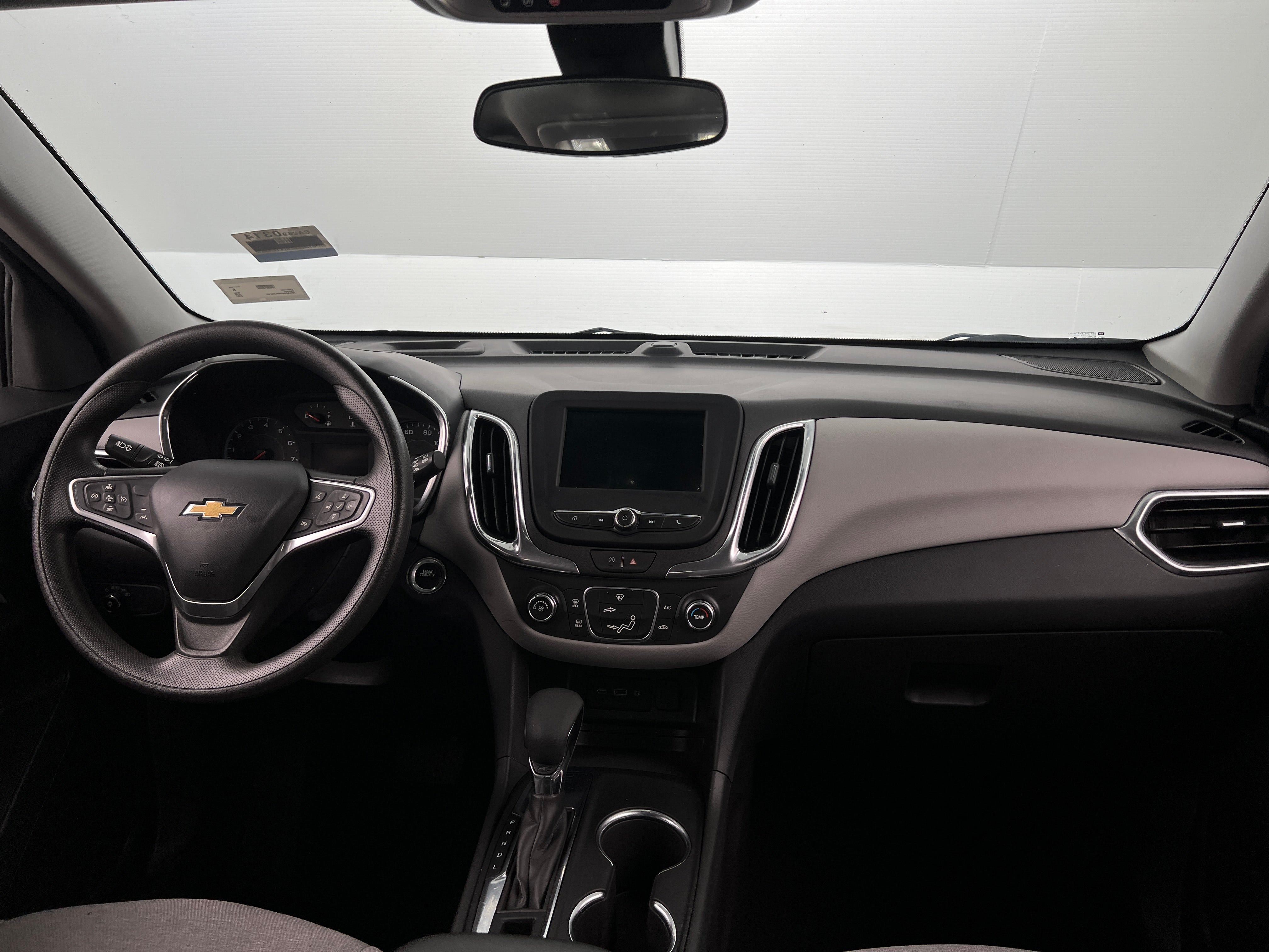 Thumbnail: 2023 Chevrolet Equinox - 3