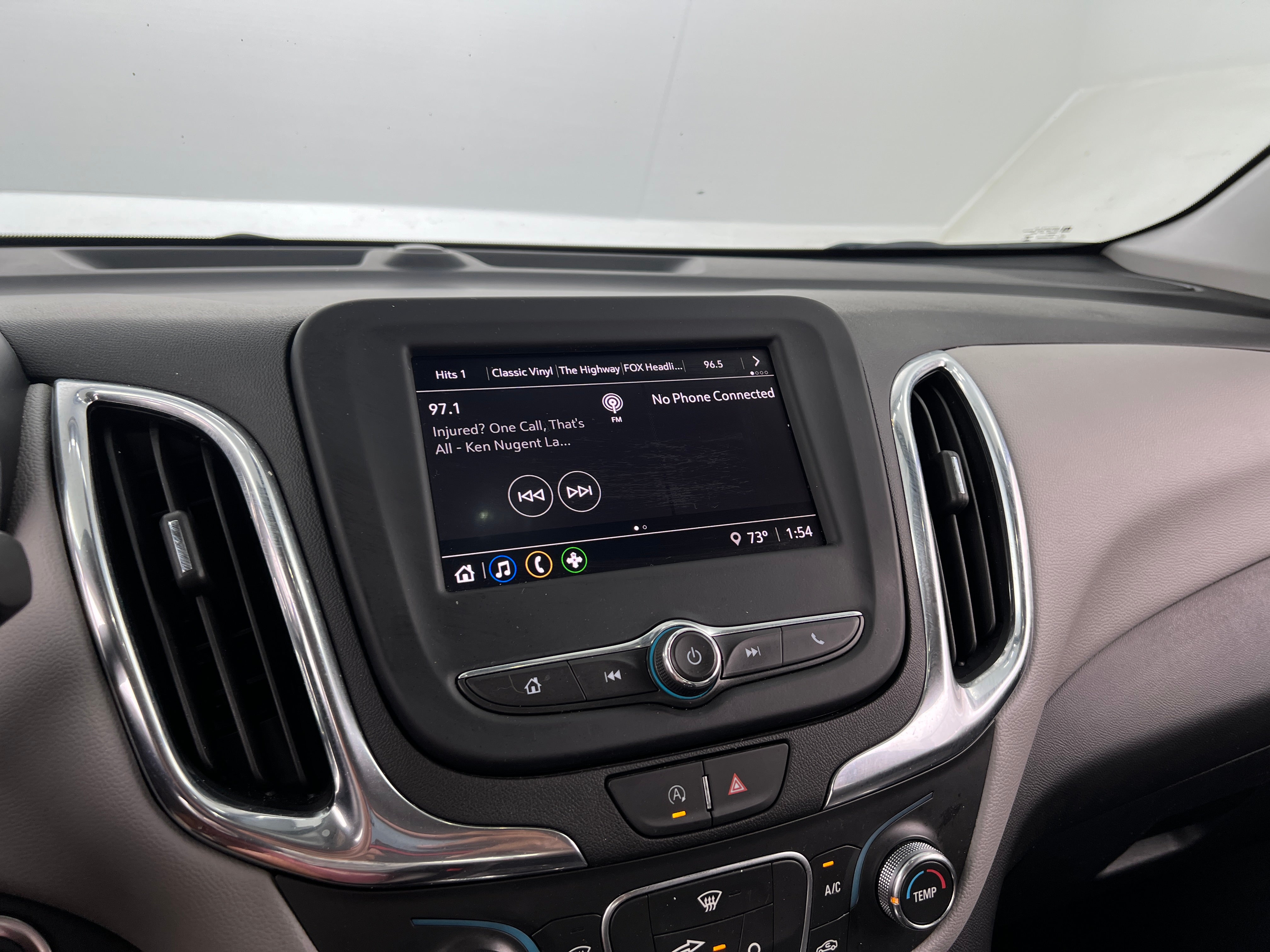 Thumbnail: 2023 Chevrolet Equinox - 4