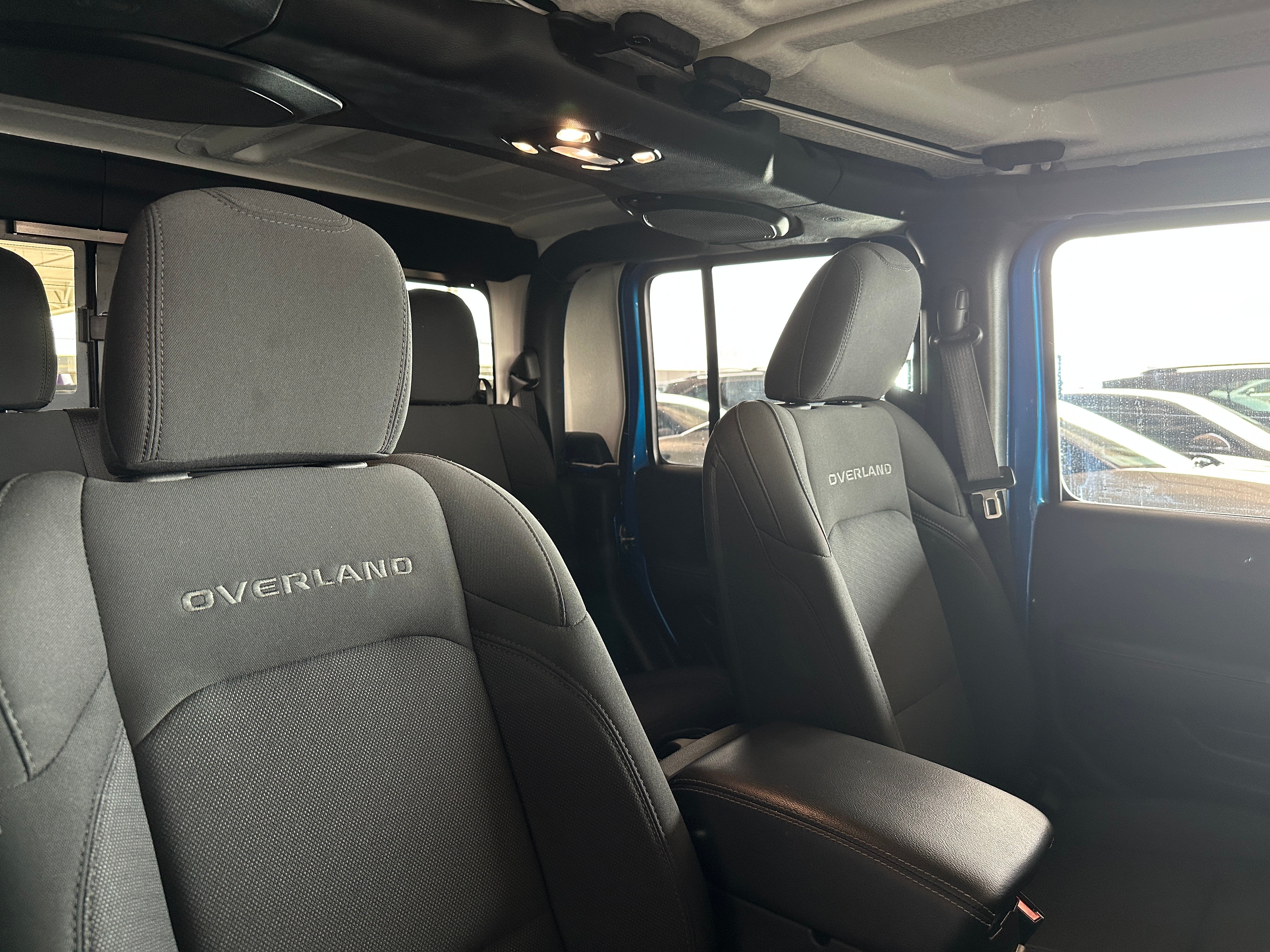 2022 Jeep Gladiator Overland 2