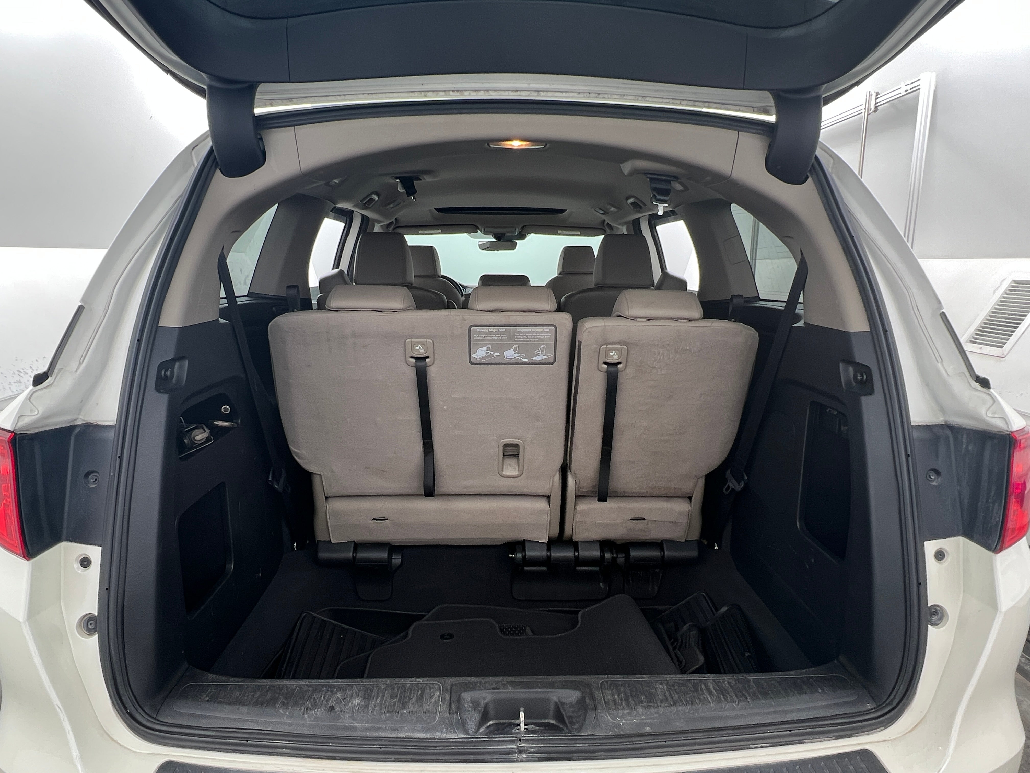 2019 Honda Odyssey EX-L 6