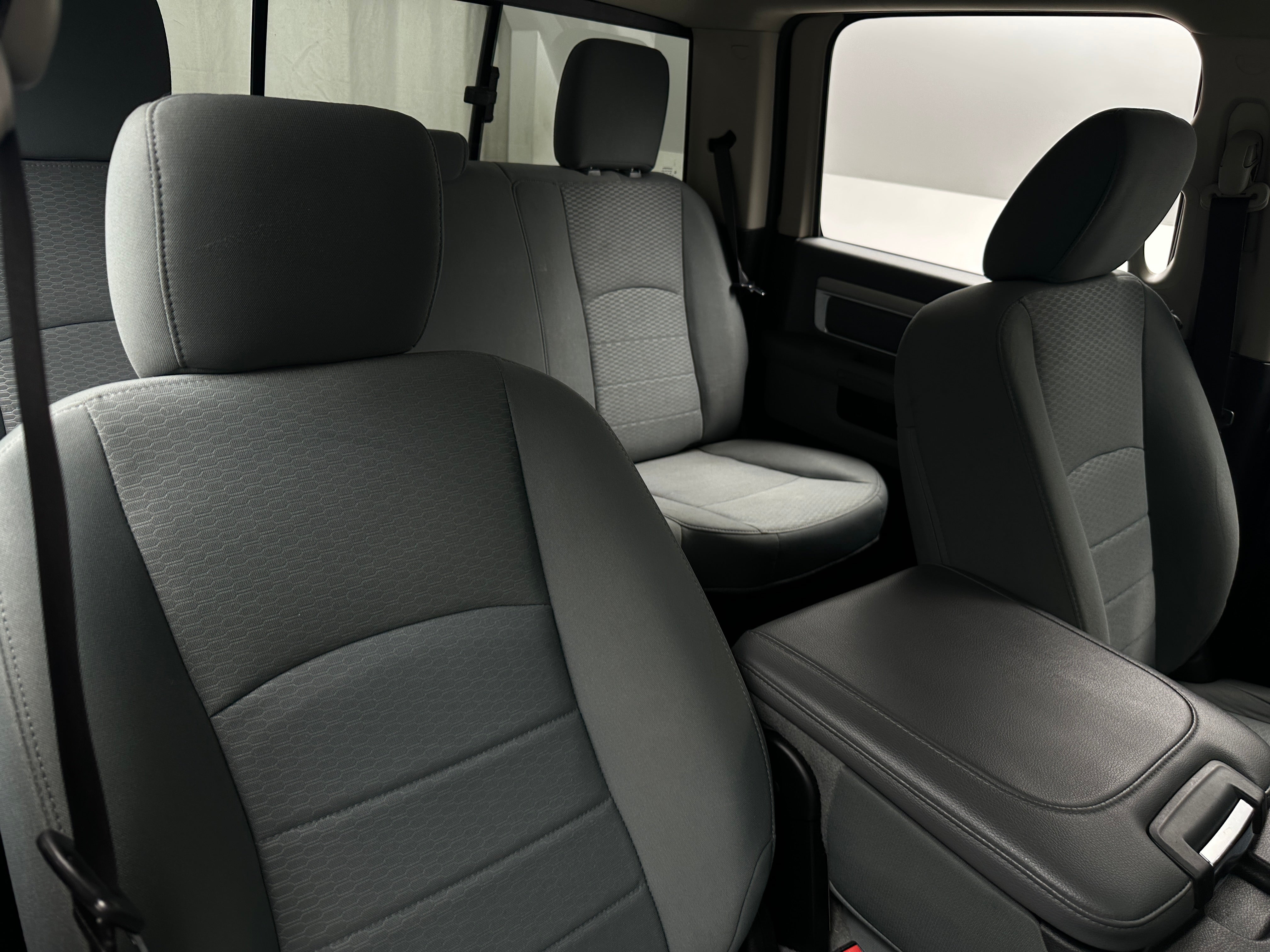 Thumbnail: 2019 RAM 1500 Classic - 2