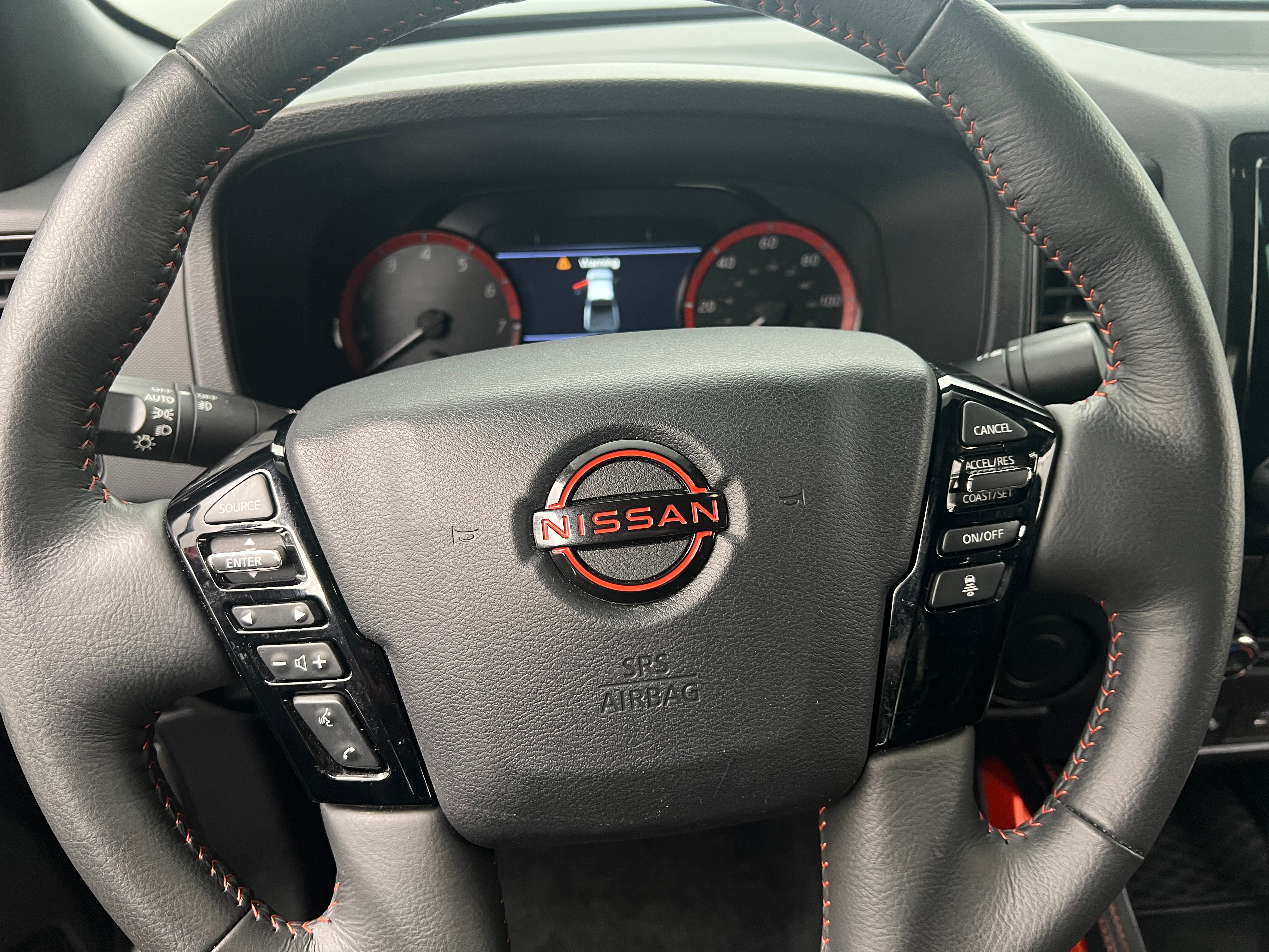 2024 Nissan Frontier PRO-X 5