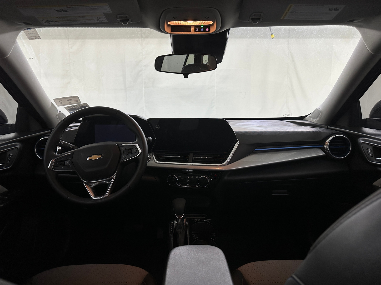 Thumbnail: 2024 Chevrolet Trax - 3