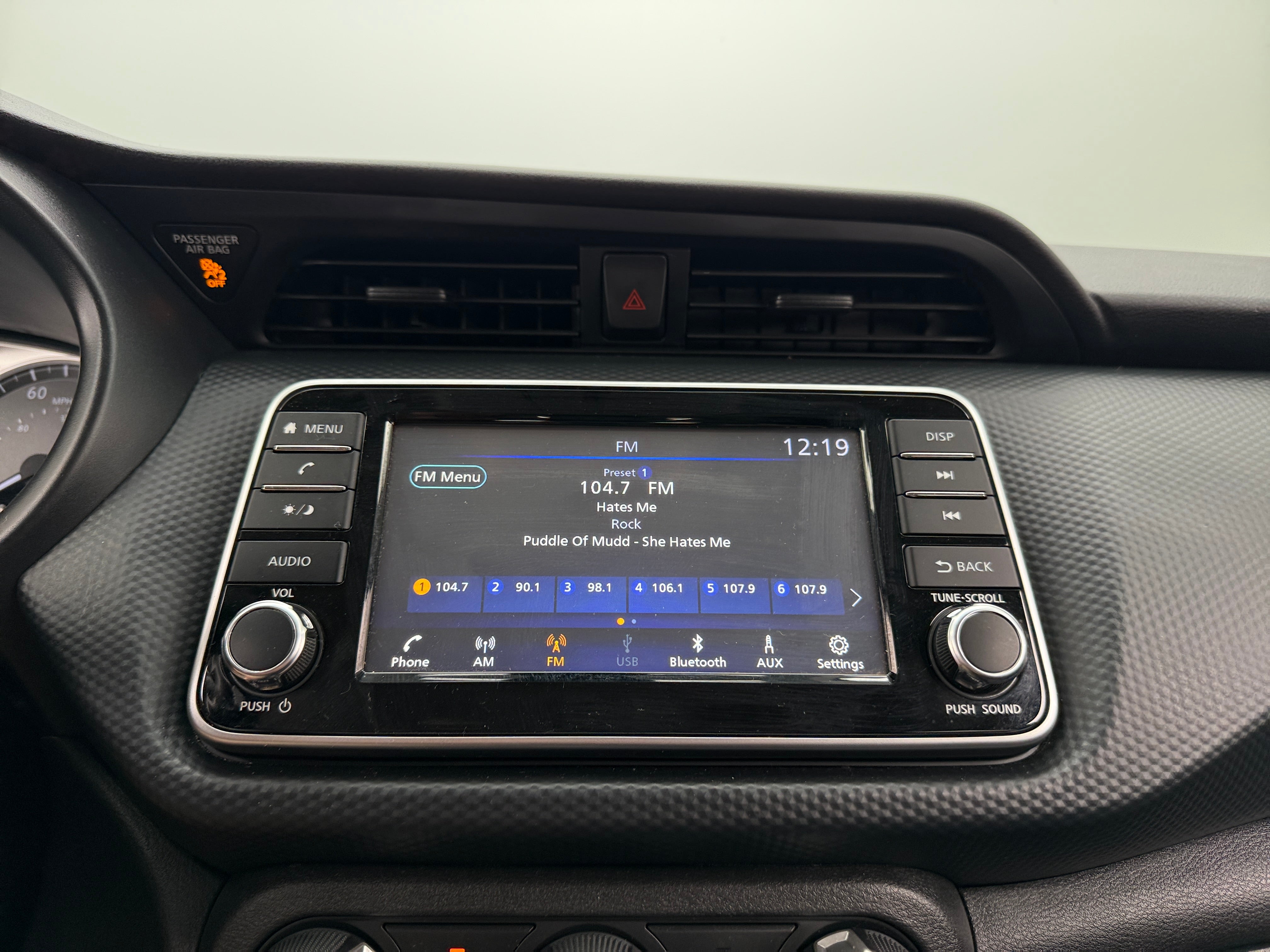 2021 Nissan Kicks S 4
