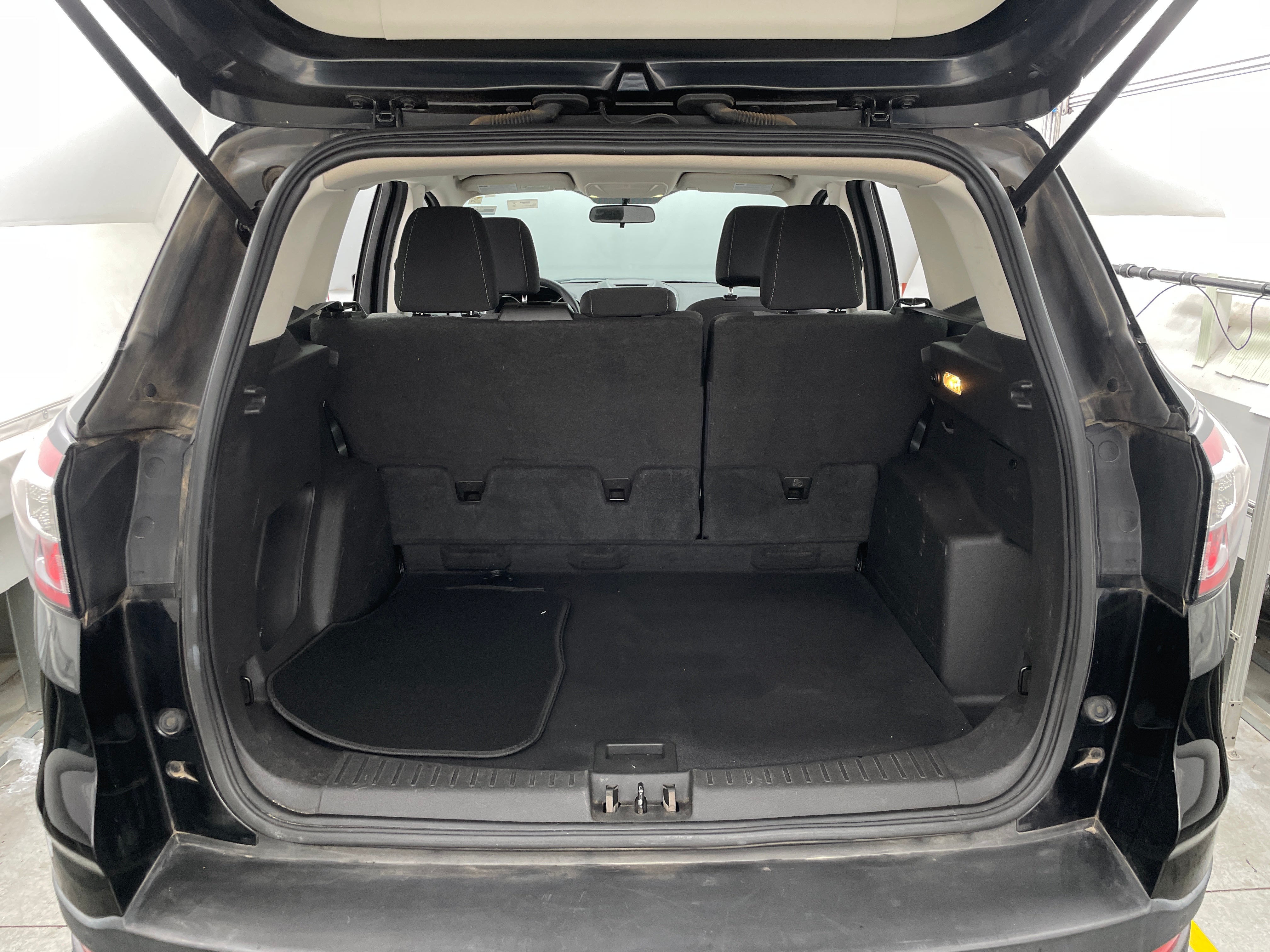 2017 Ford Escape SE 7