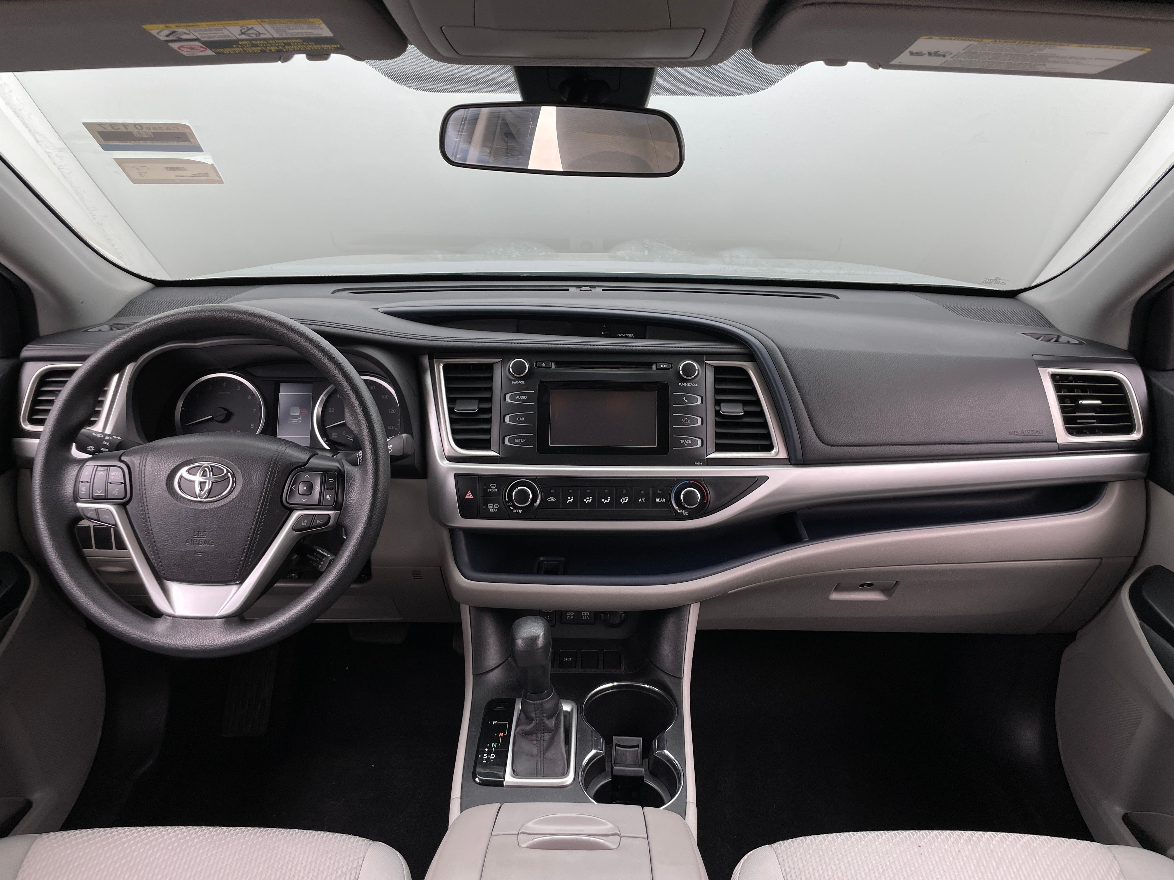 2017 Toyota Highlander LE 3