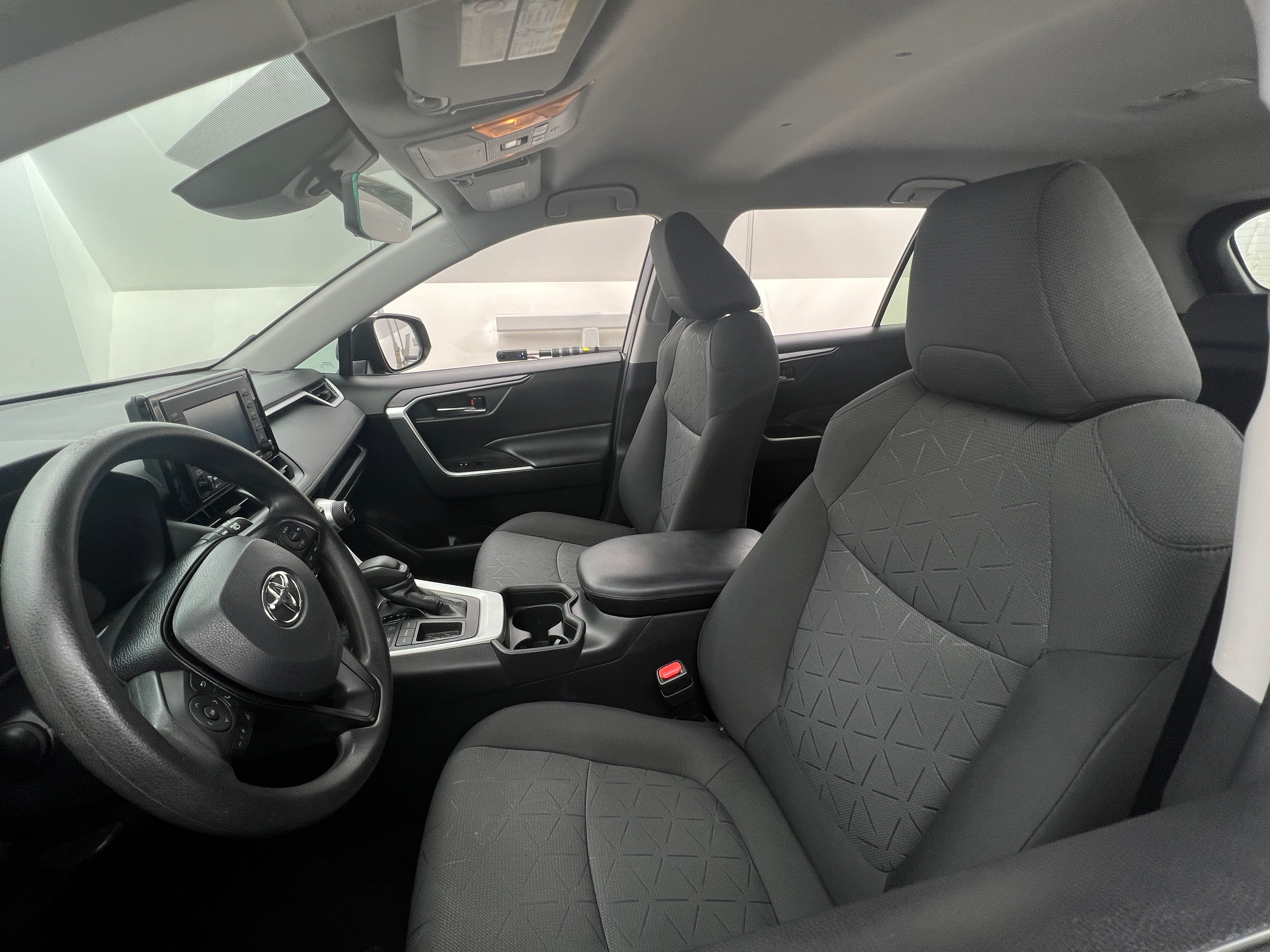 2020 Toyota RAV4 XLE 2