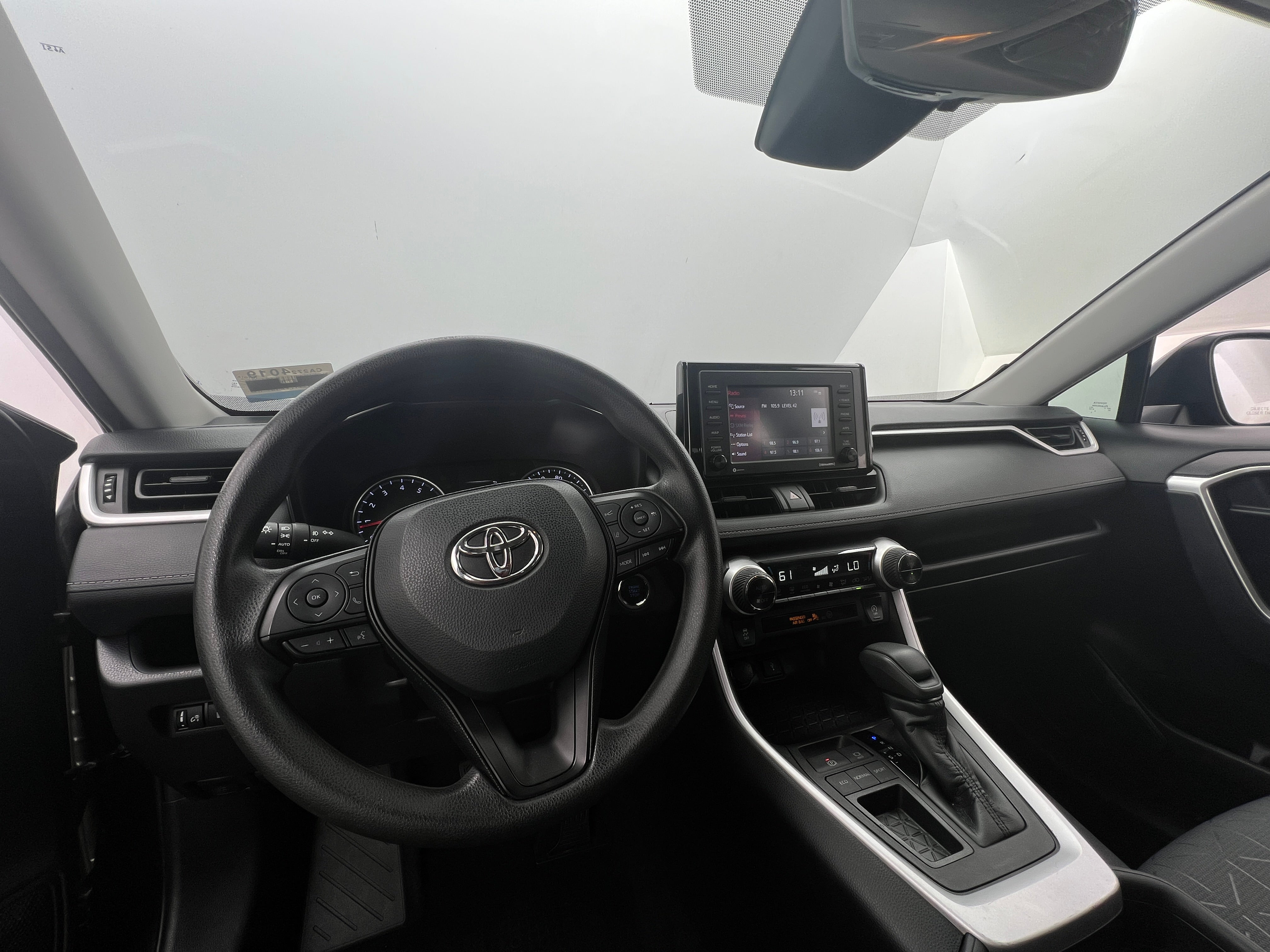 2020 Toyota RAV4 XLE 3