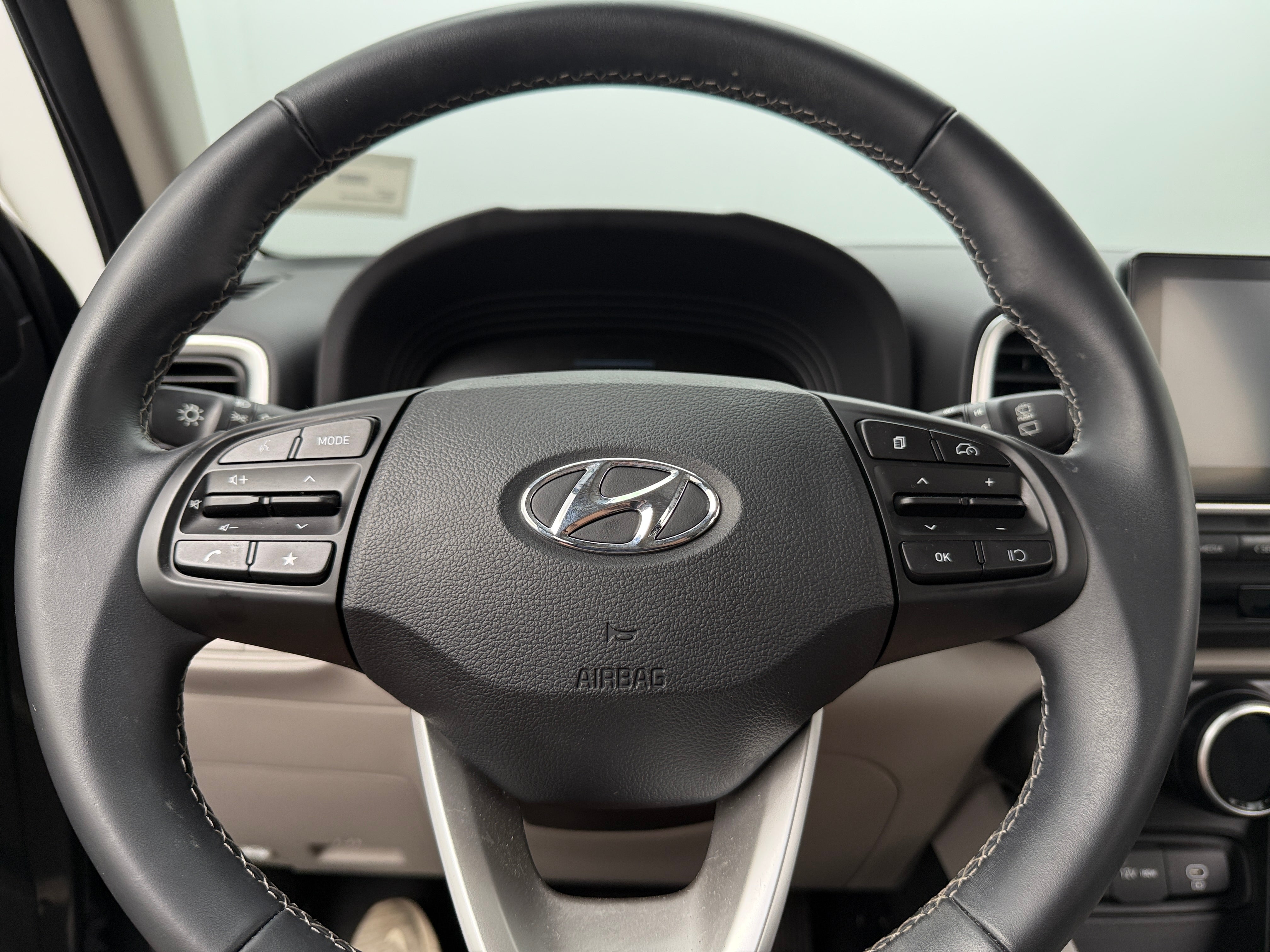 2023 Hyundai Venue SEL 5
