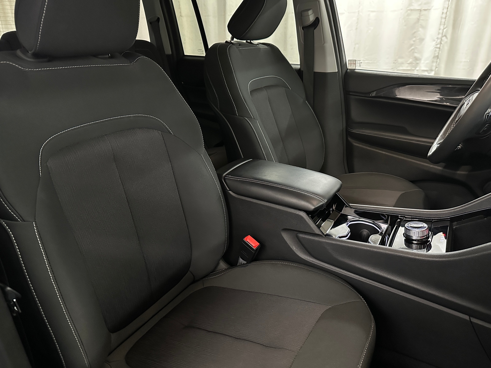 Thumbnail: 2023 Jeep Grand Cherokee - 2