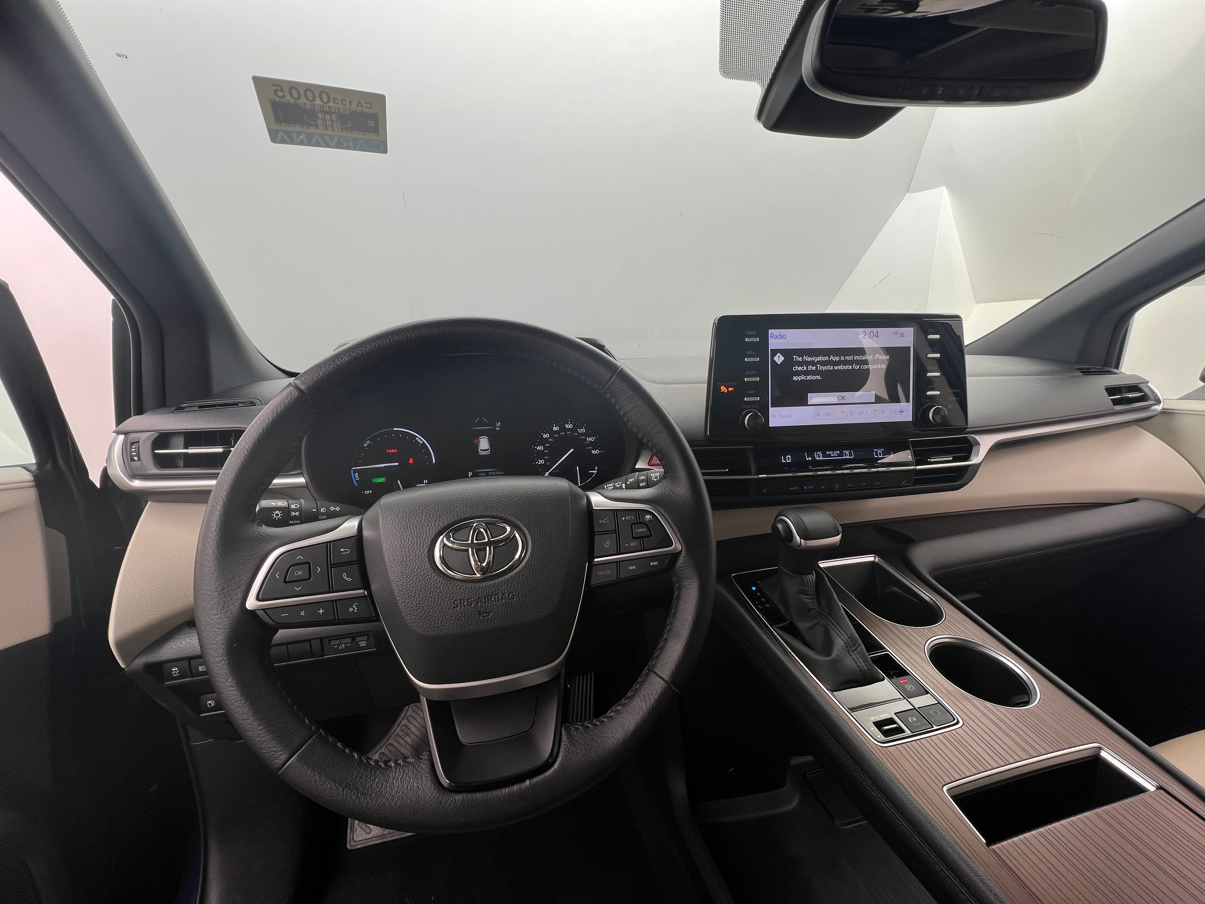 2022 Toyota Sienna XLE 2