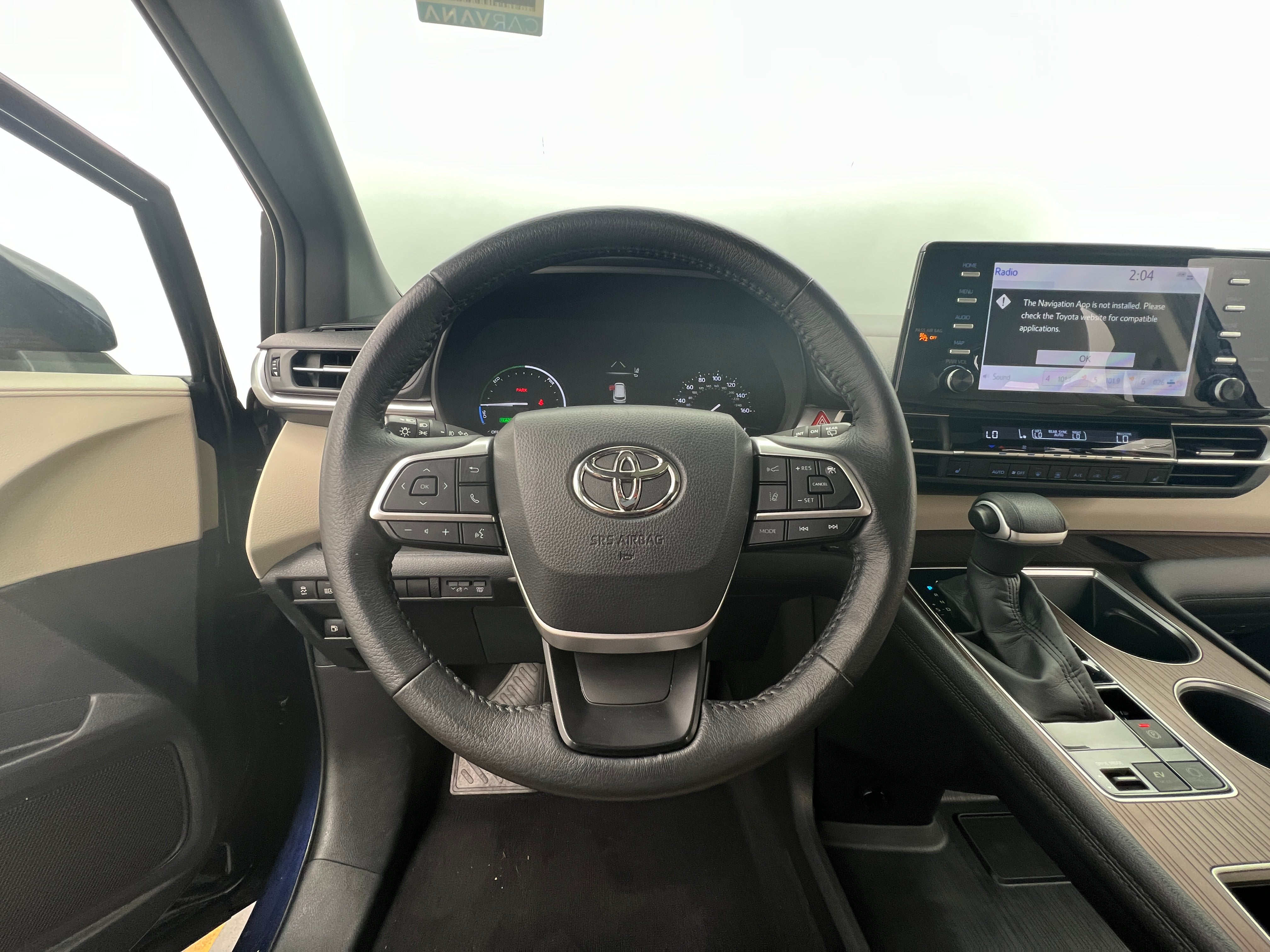 2022 Toyota Sienna XLE 4
