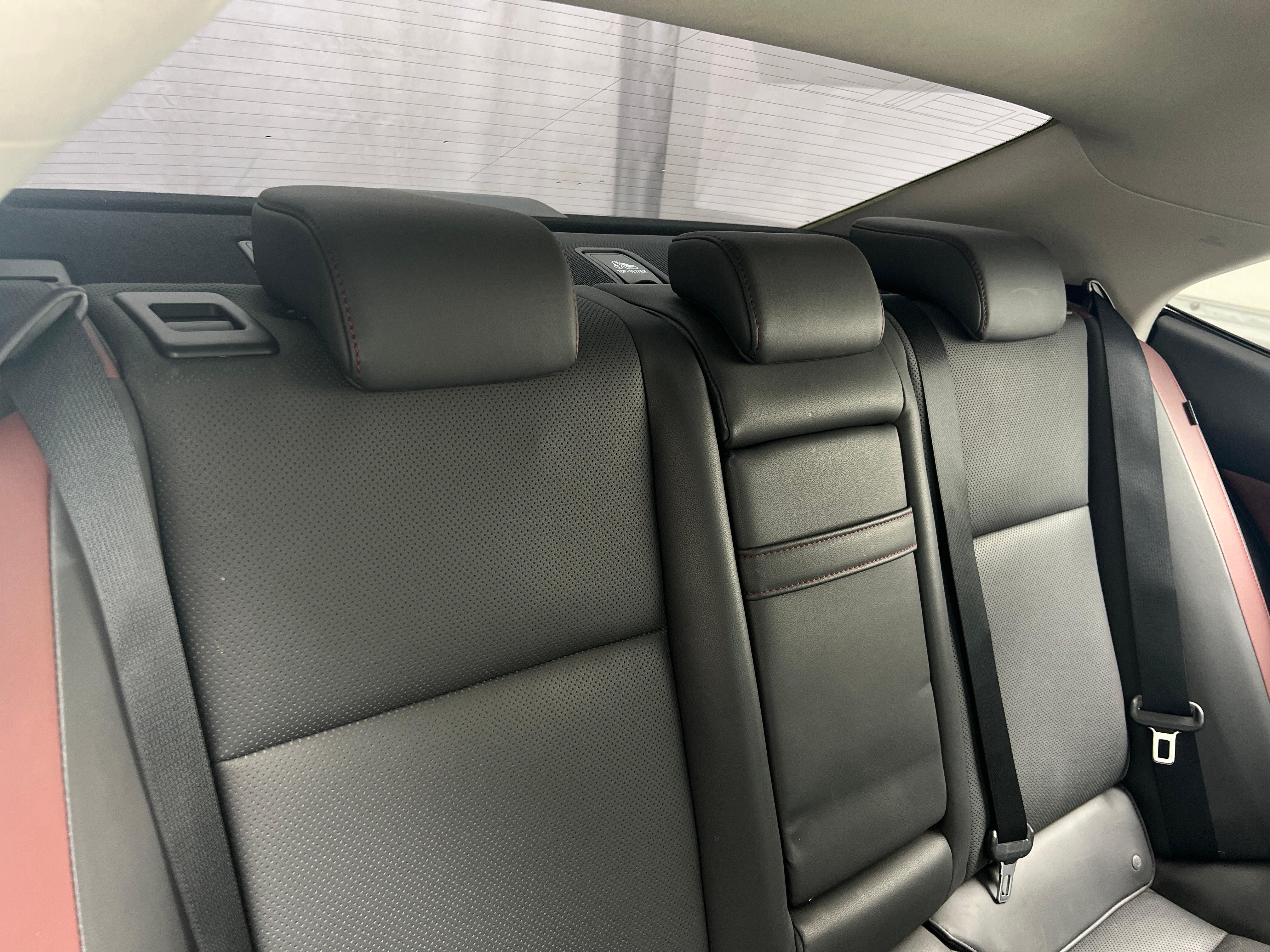 2017 Lexus IS 200t 5