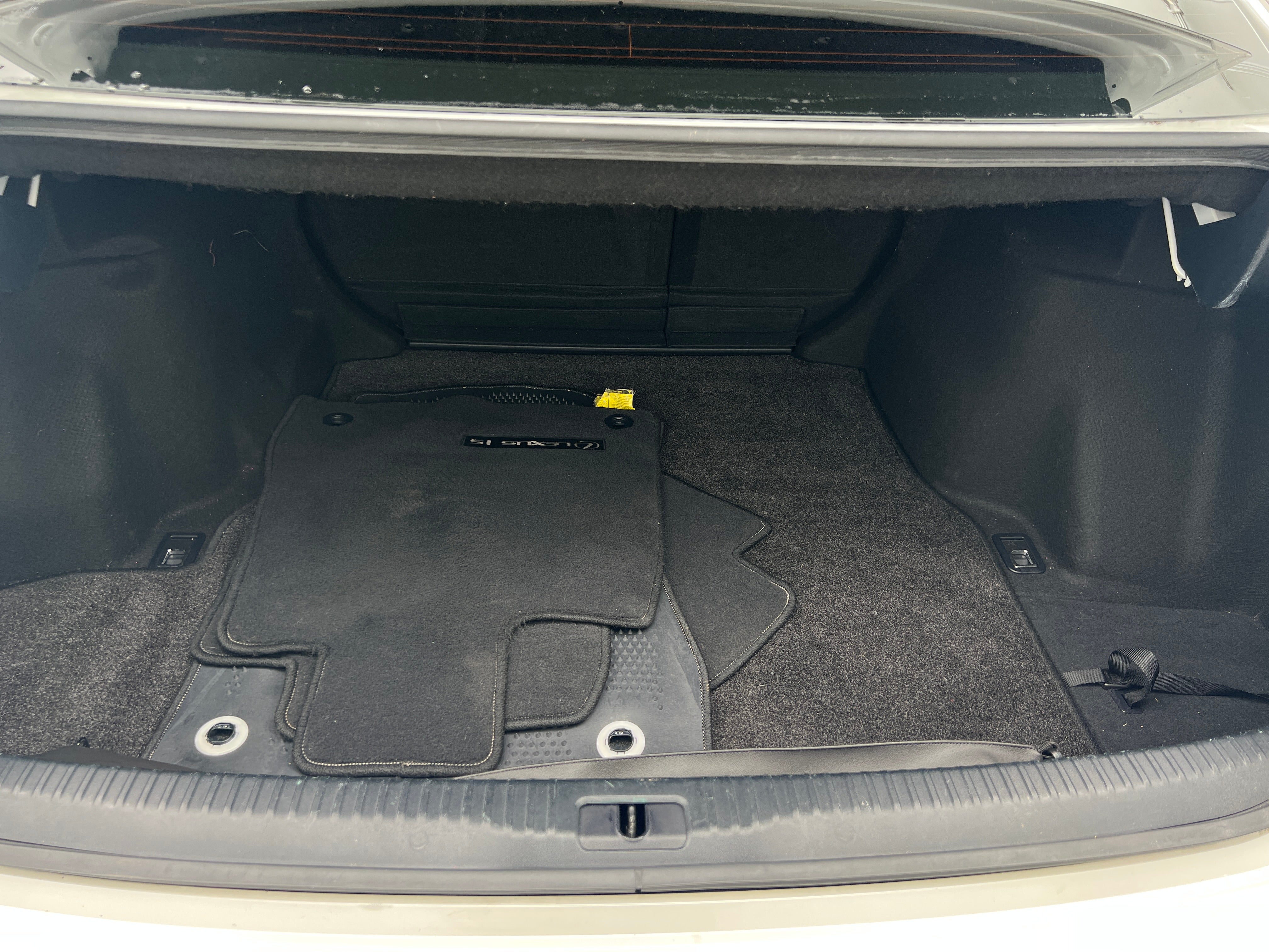 2017 Lexus IS 200t 6