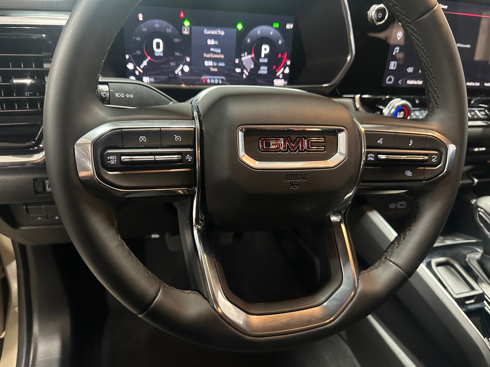 Thumbnail: 2024 GMC Canyon - 5