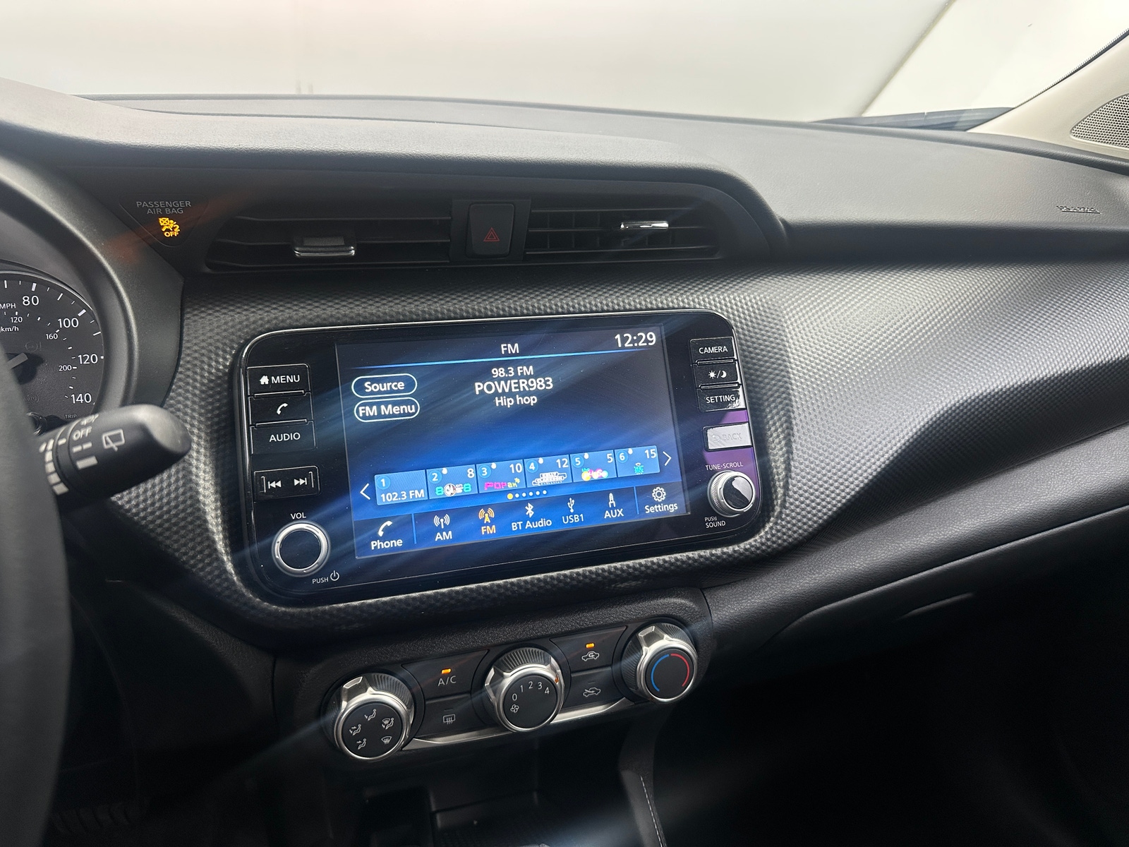 Thumbnail: 2023 Nissan Kicks - 4