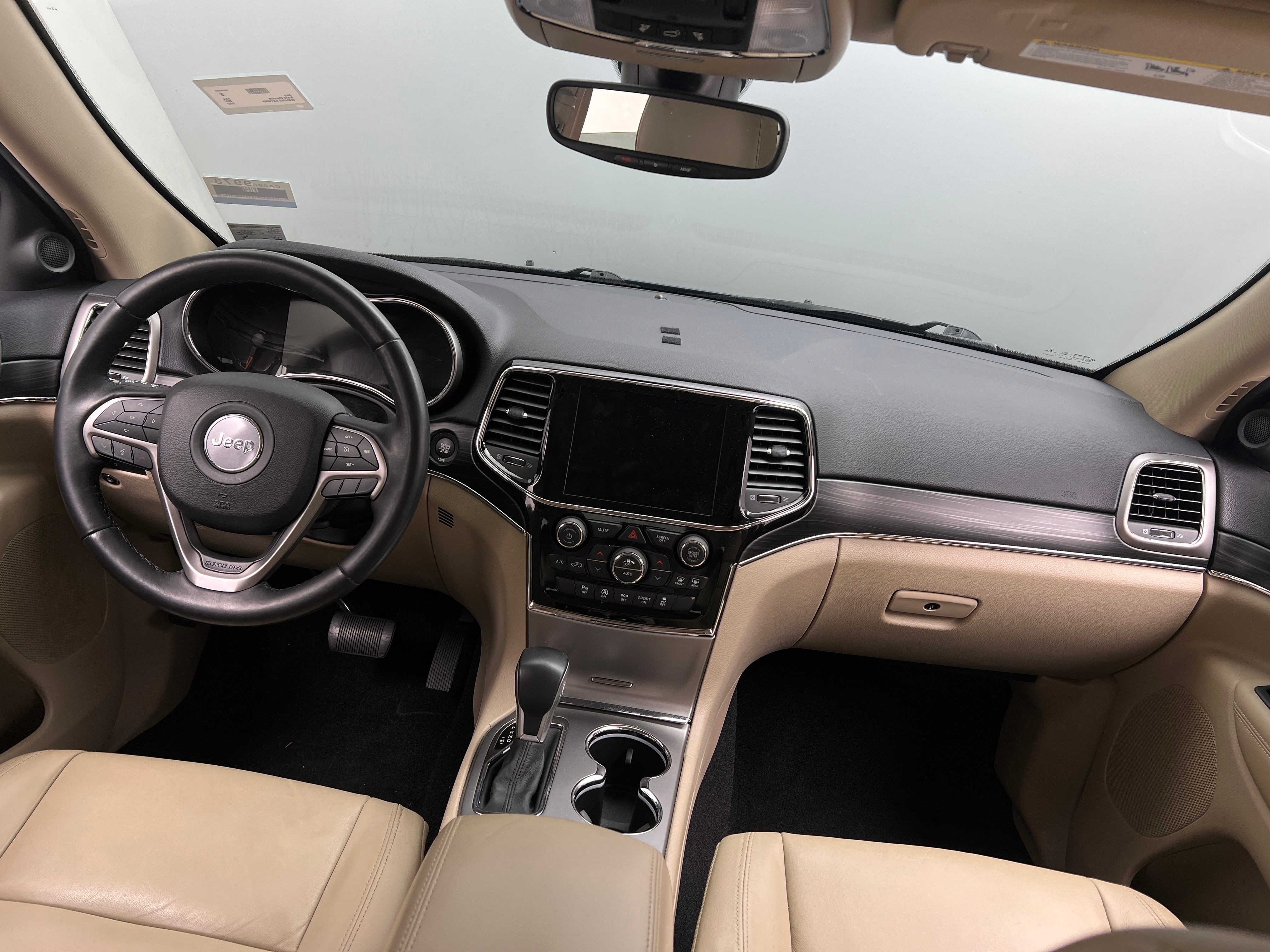 2020 Jeep Grand Cherokee Limited Edition 2