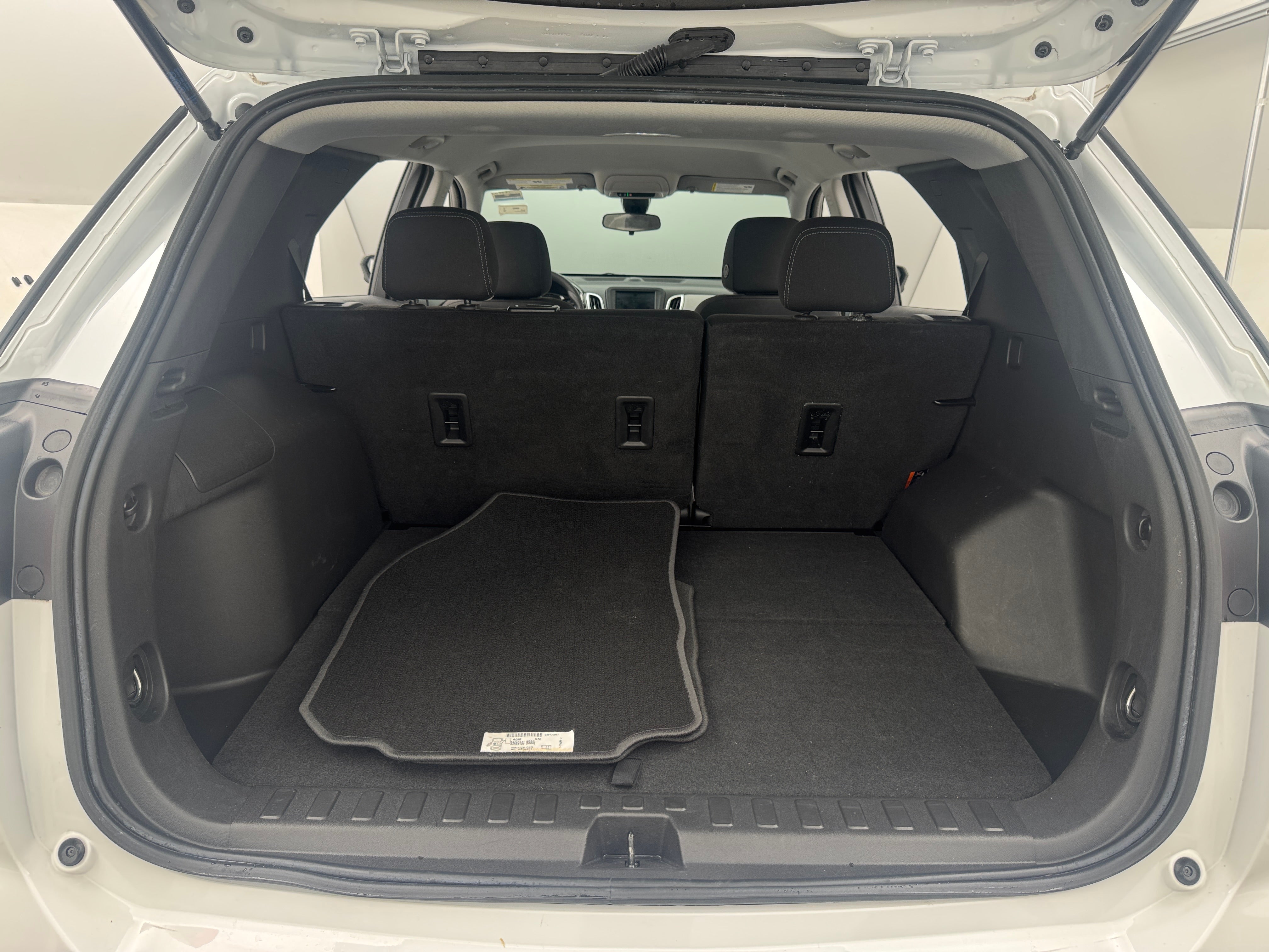 2022 Chevrolet Equinox LS 7