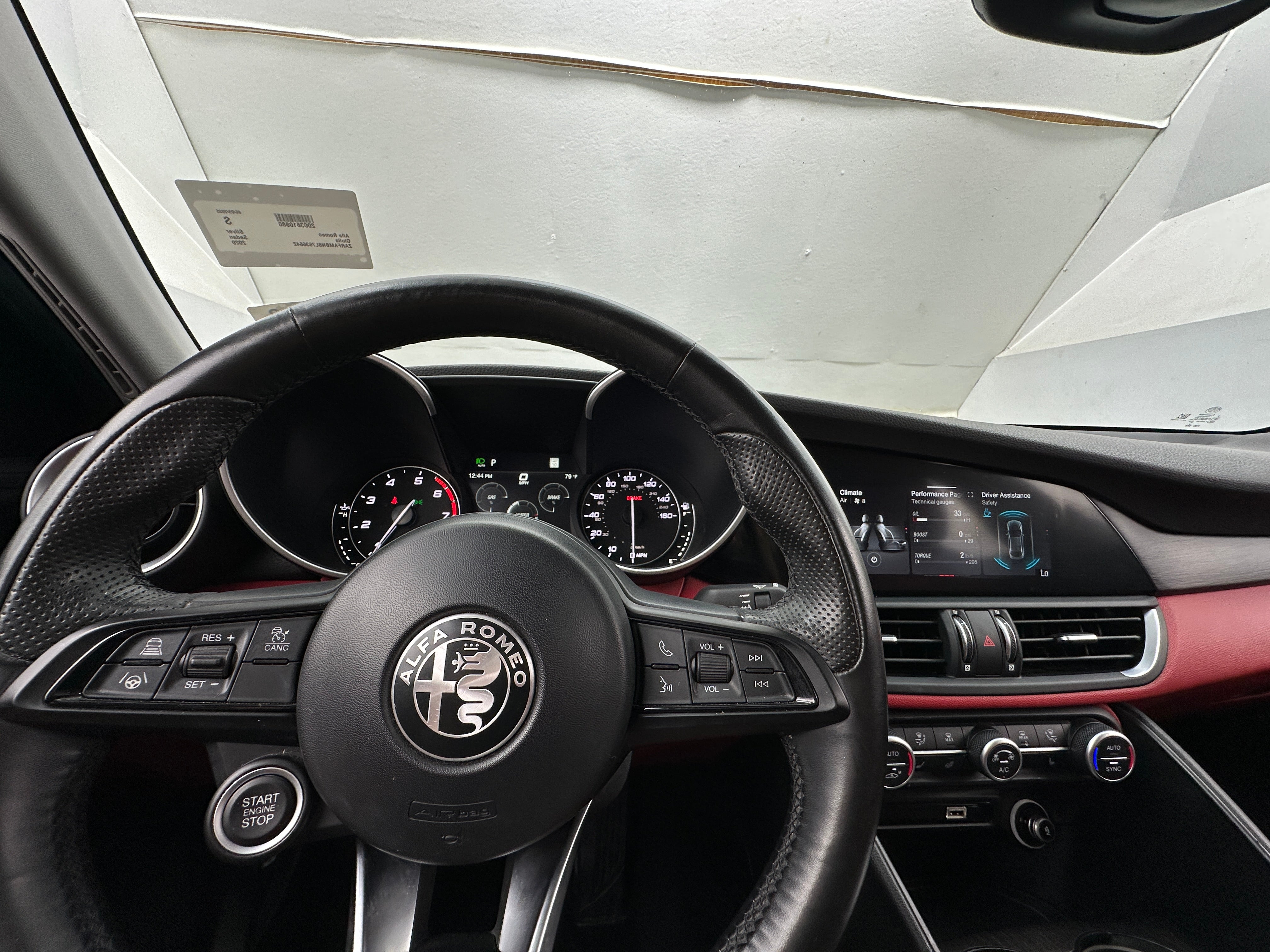 Thumbnail: 2020 Alfa Romeo Giulia - 3