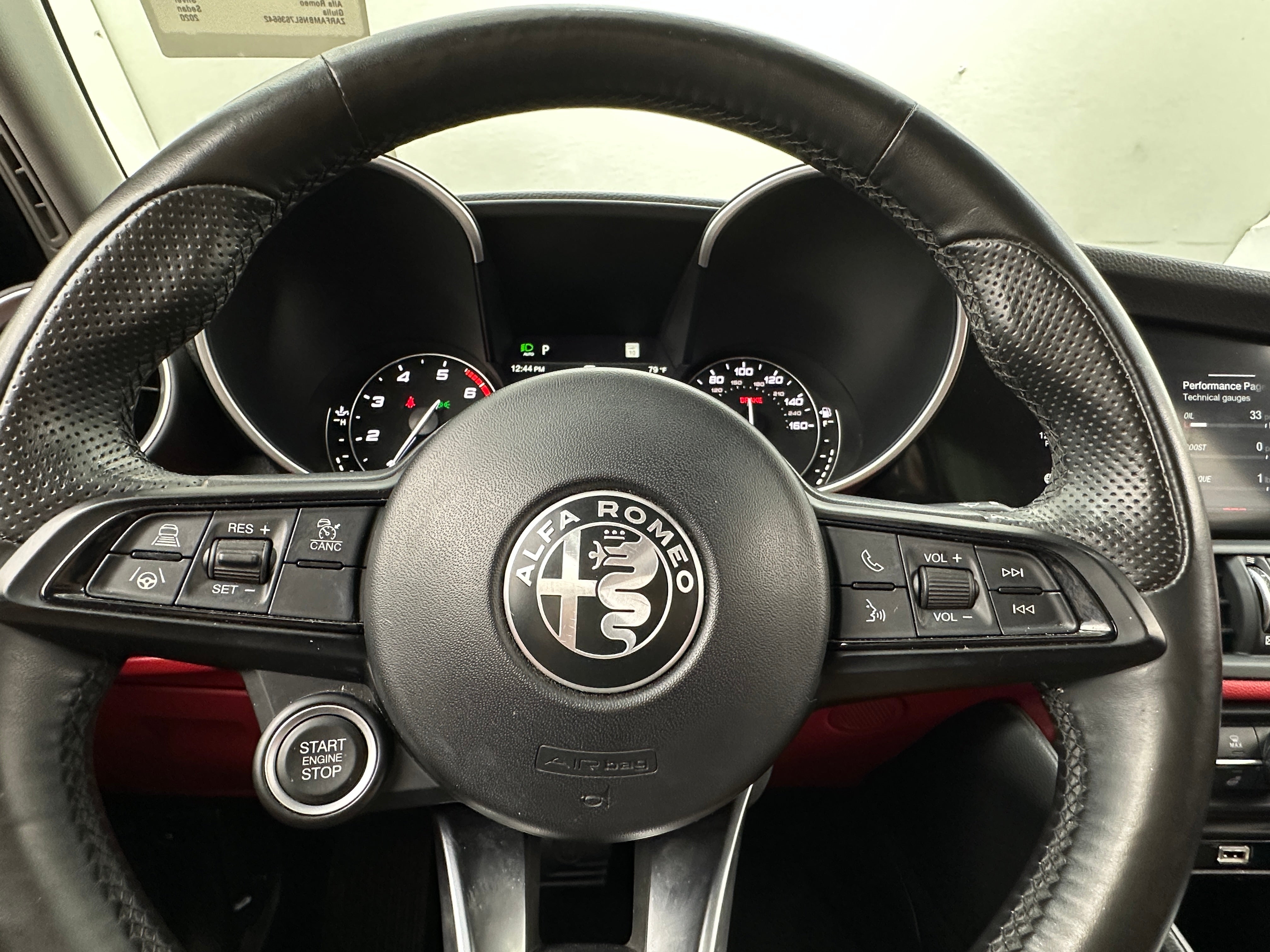Thumbnail: 2020 Alfa Romeo Giulia - 5